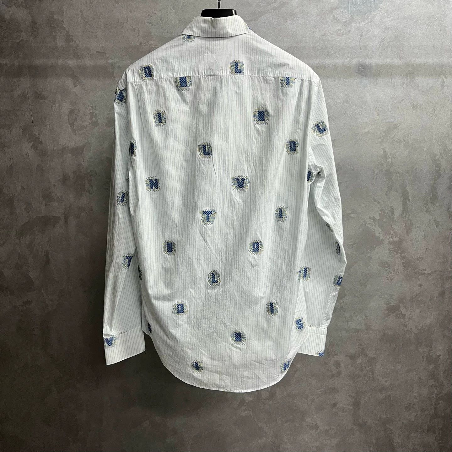Louis Vuitton Louis Vuitton Monogram Letter Print Shirt M Size US M / EU 48-50 / 2 - 6 Thumbnail
