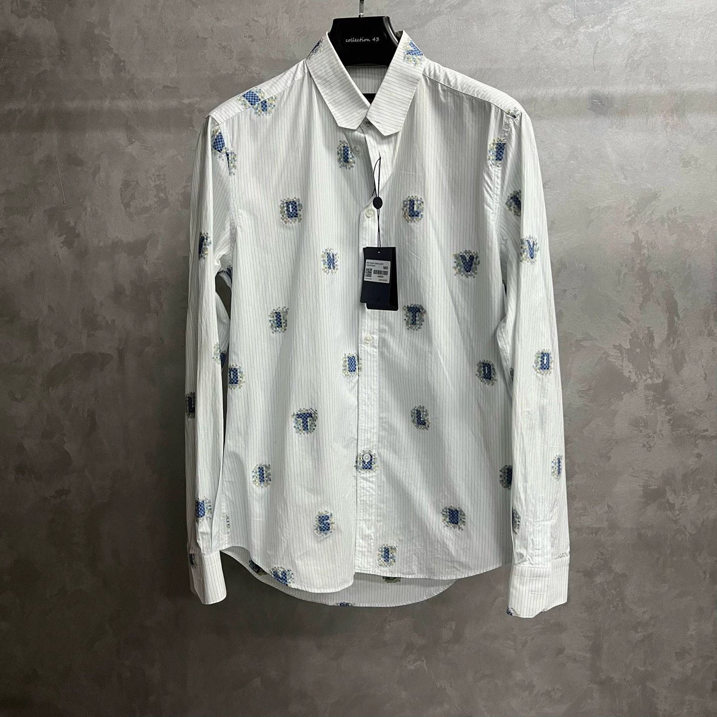 Louis Vuitton Louis Vuitton Monogram Letter Print Shirt M Size US M / EU 48-50 / 2 - 2 Thumbnail