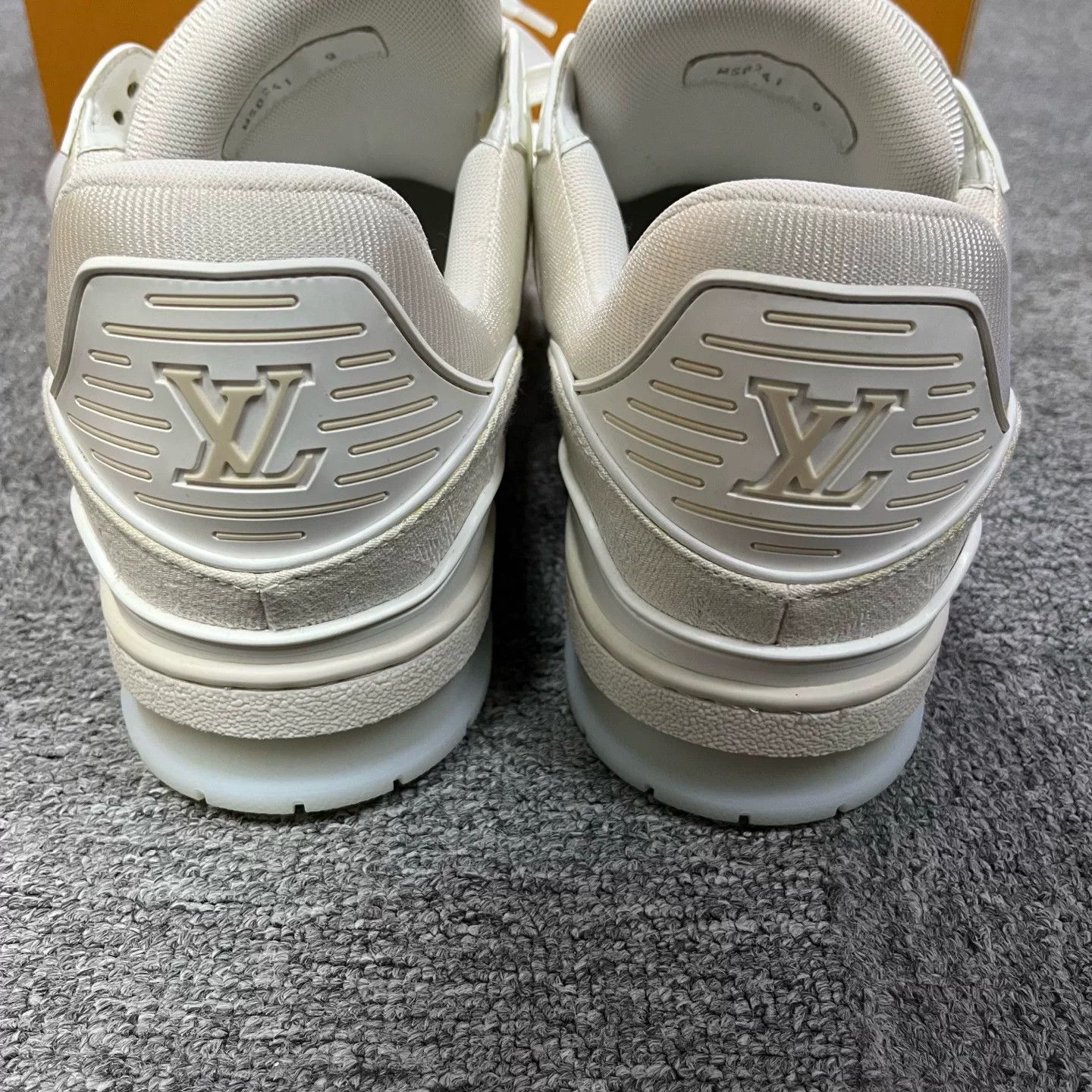 Louis Vuitton Louis Vuitton White Mesh Denim Trainer Sneakers Size 9 Size US 10 / EU 43 - 5 Thumbnail