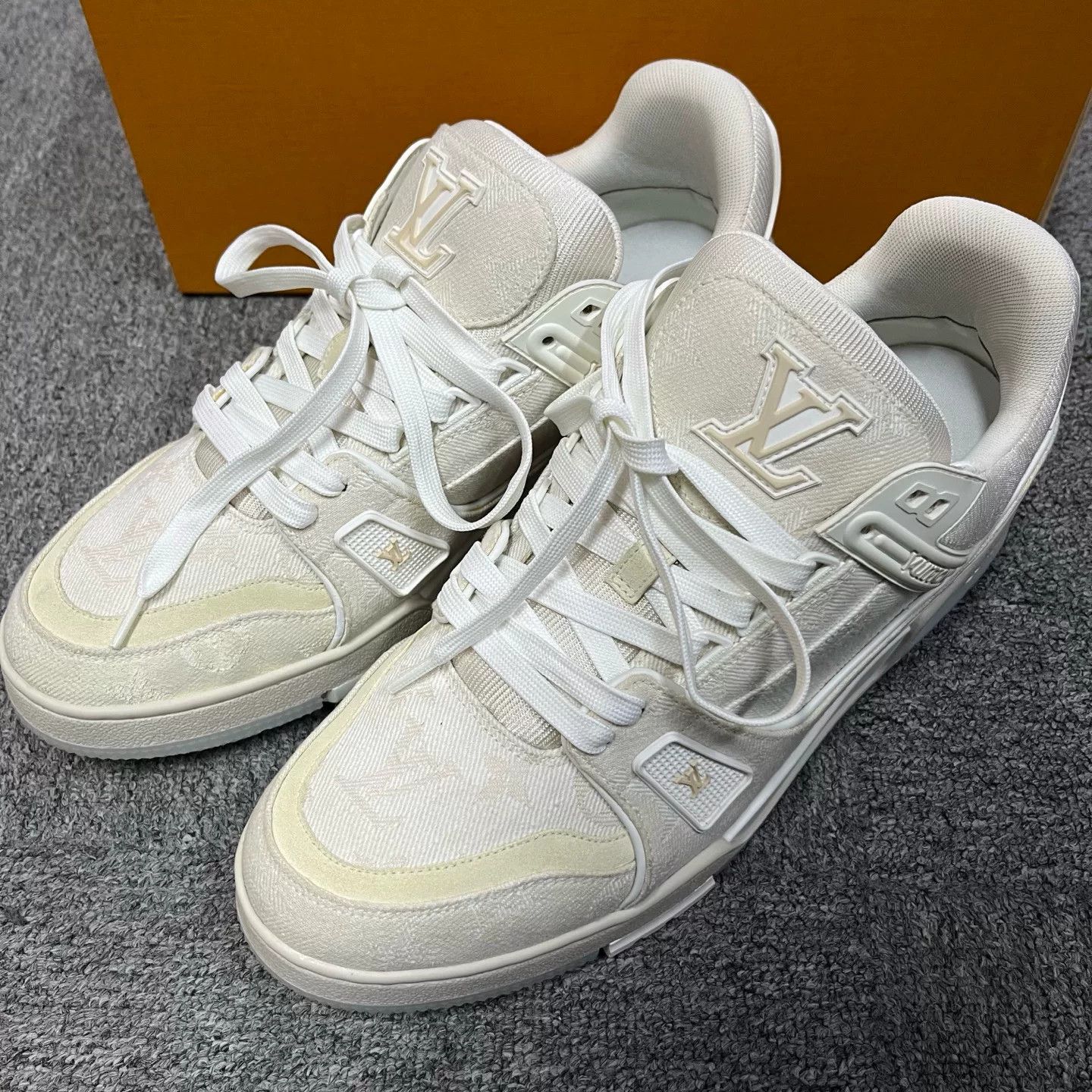 Louis Vuitton Louis Vuitton White Mesh Denim Trainer Sneakers Size 9 Size US 10 / EU 43 - 3 Thumbnail