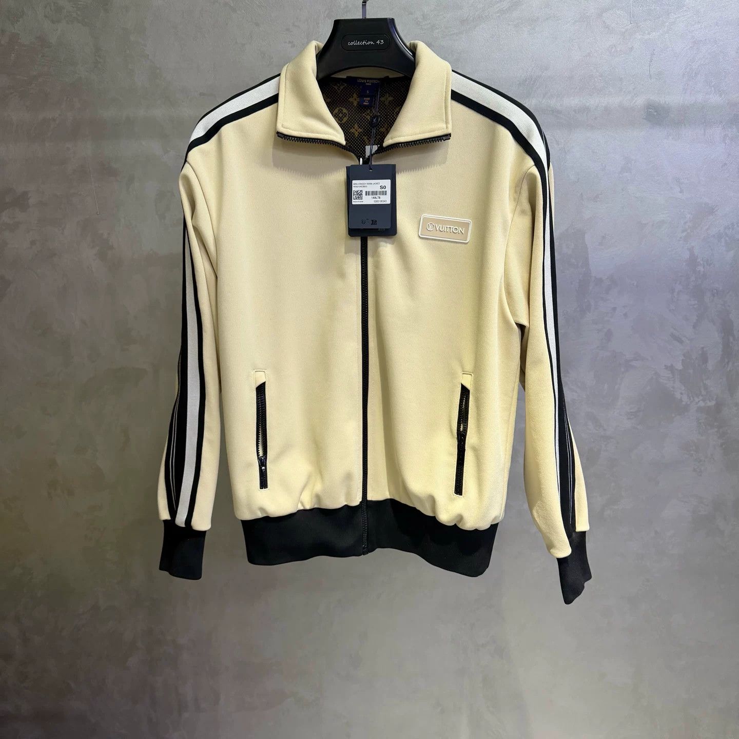 Louis Vuitton Louis Vuitton Logo Stripe Track Jacket Size S Size US S / EU 44-46 / 1 - 2 Thumbnail