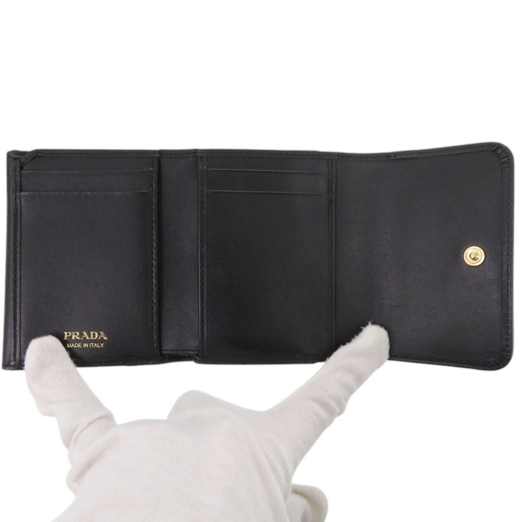 Prada Unused Prada Saffiano Triangle 1MH043 Leather Black Tri-fold Wallet 1105PRADA Size ONE SIZE - 5 Thumbnail