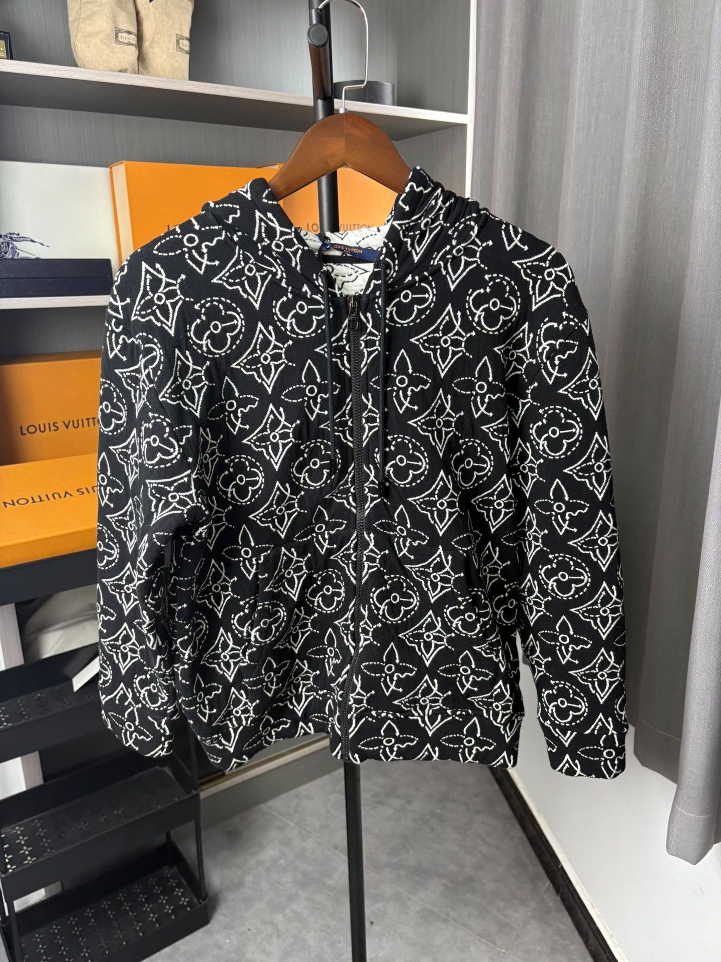 Louis Vuitton Louis Vuitton Monogram Stitch Zip Hoodie XS Size US XS / EU 42 / 0 - 2 Thumbnail