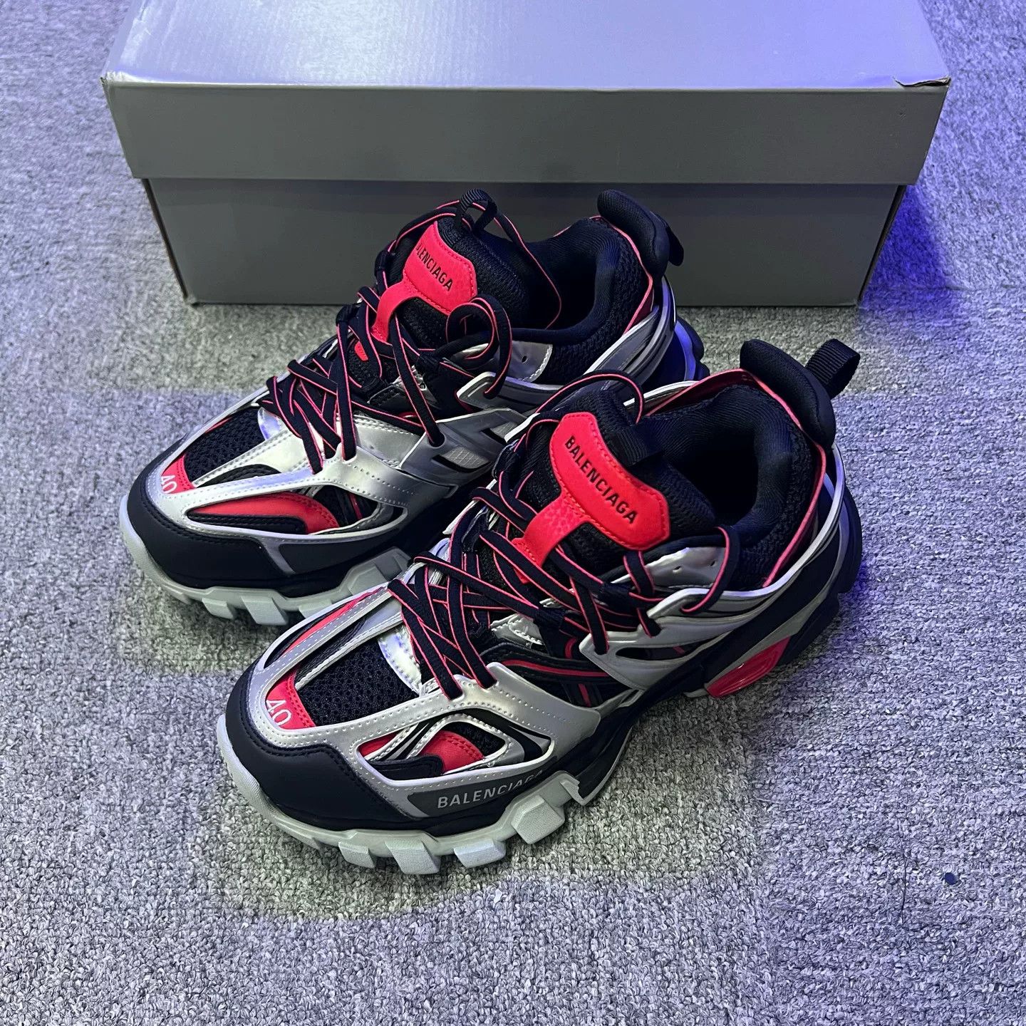 Balenciaga Balenciaga Silver & Red Track Sneakers EU 40 Size US 7 / EU 40 - 3 Thumbnail