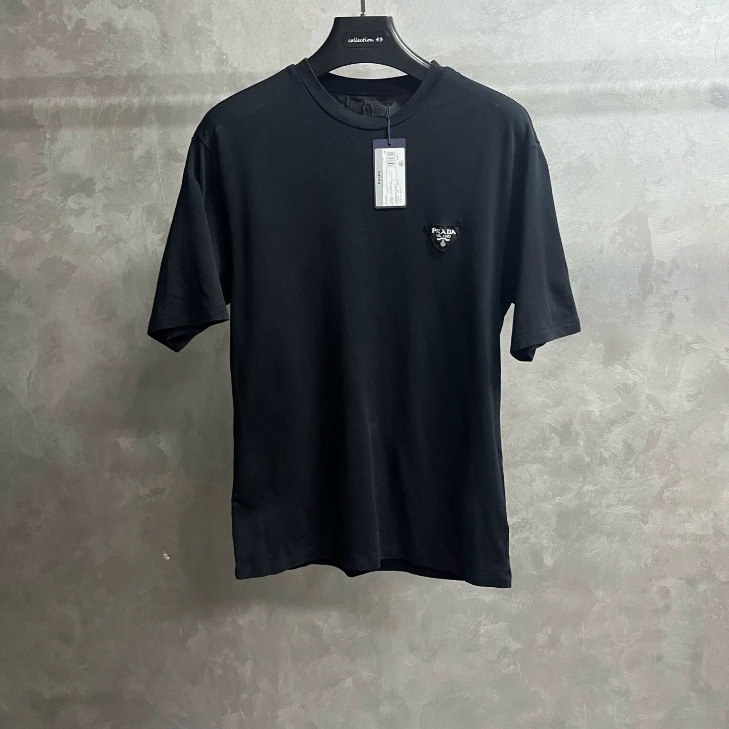 Prada Prada Triangle Logo T-Shirt Size M Size US M / EU 48-50 / 2 - 2 Thumbnail