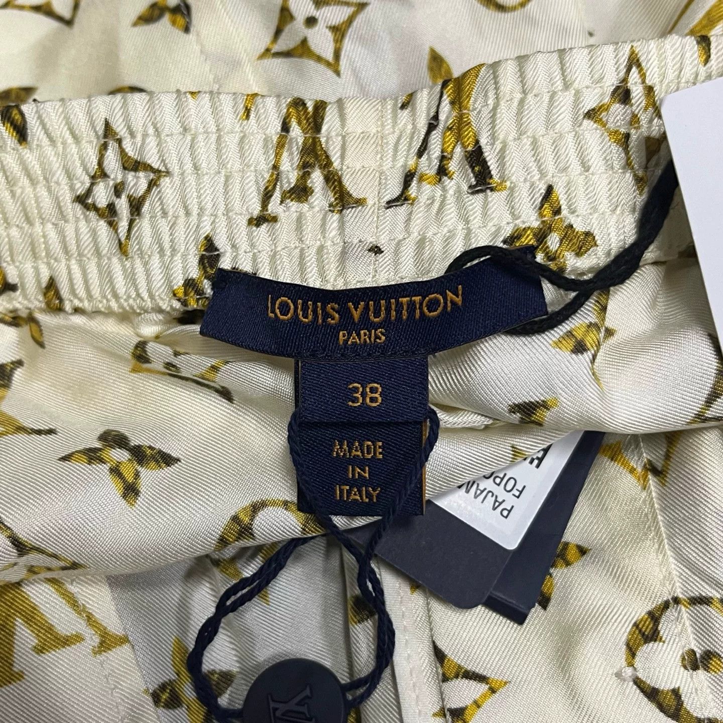 Louis Vuitton Louis Vuitton Monogram Silk Pajama Shorts 38 Size 27" / US 4 / IT 40 - 3 Thumbnail