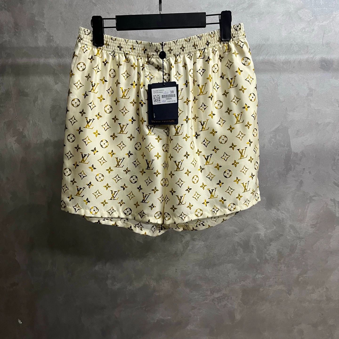 Louis Vuitton Louis Vuitton Monogram Silk Pajama Shorts 38 Size 27" / US 4 / IT 40 - 2 Thumbnail