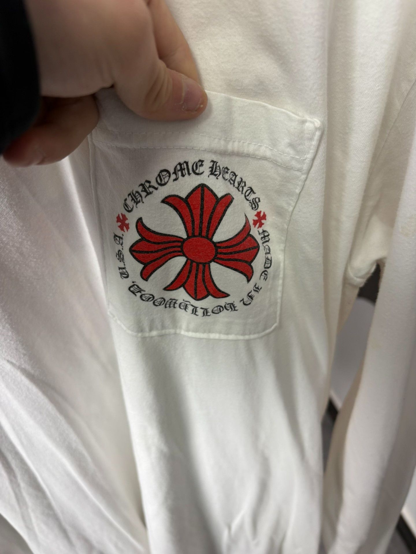 Chrome Hearts Chrome Hearts Red Cross Graphic Long Sleeve T-Shirt XL Size US XL / EU 56 / 4 - 4 Thumbnail