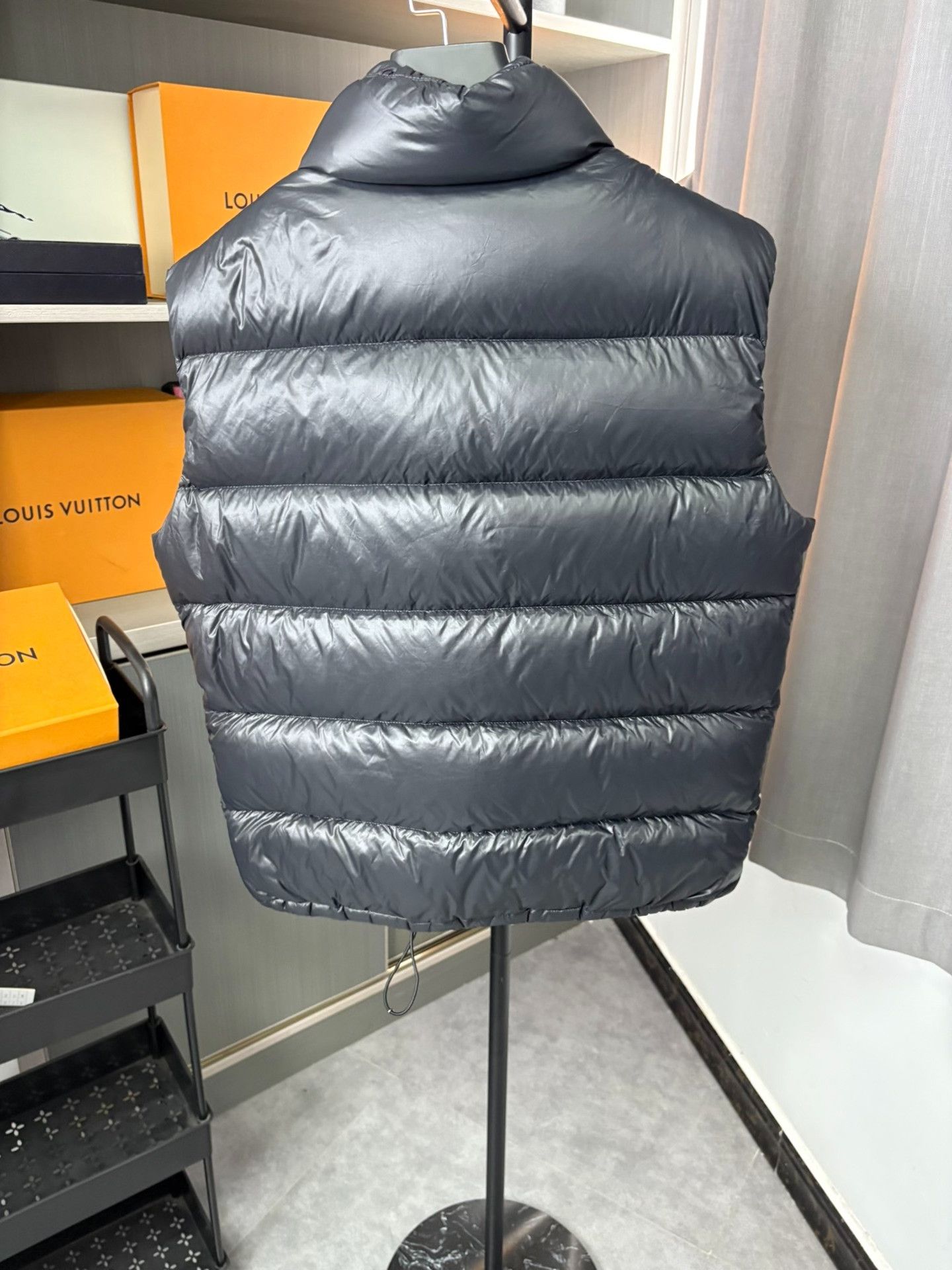 Prada Prada Triangle Logo Down Puffer Vest Size 48 Size US M / EU 48-50 / 2 - 6 Thumbnail