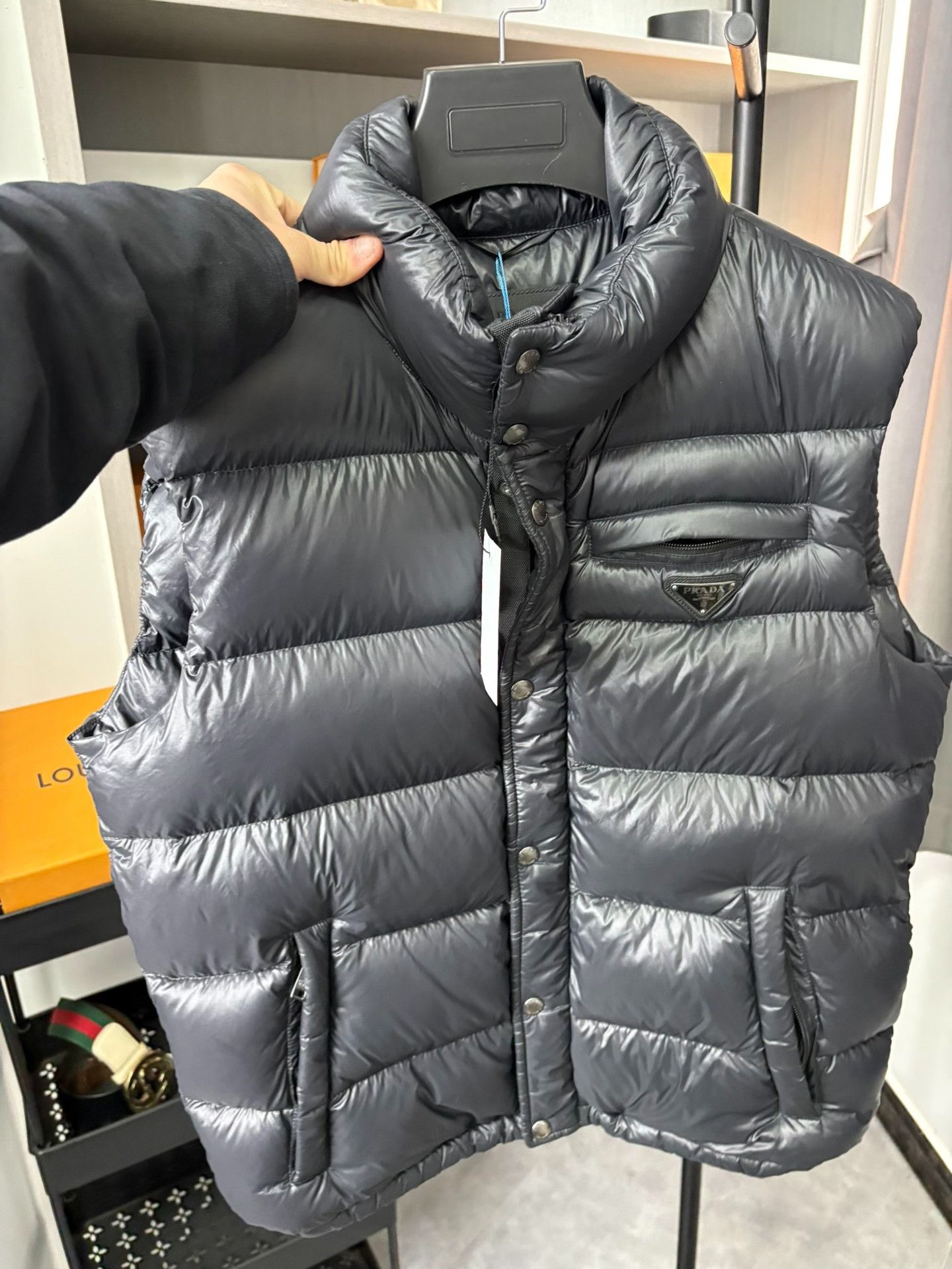 Prada Prada Triangle Logo Down Puffer Vest Size 48 Size US M / EU 48-50 / 2 - 8 Thumbnail