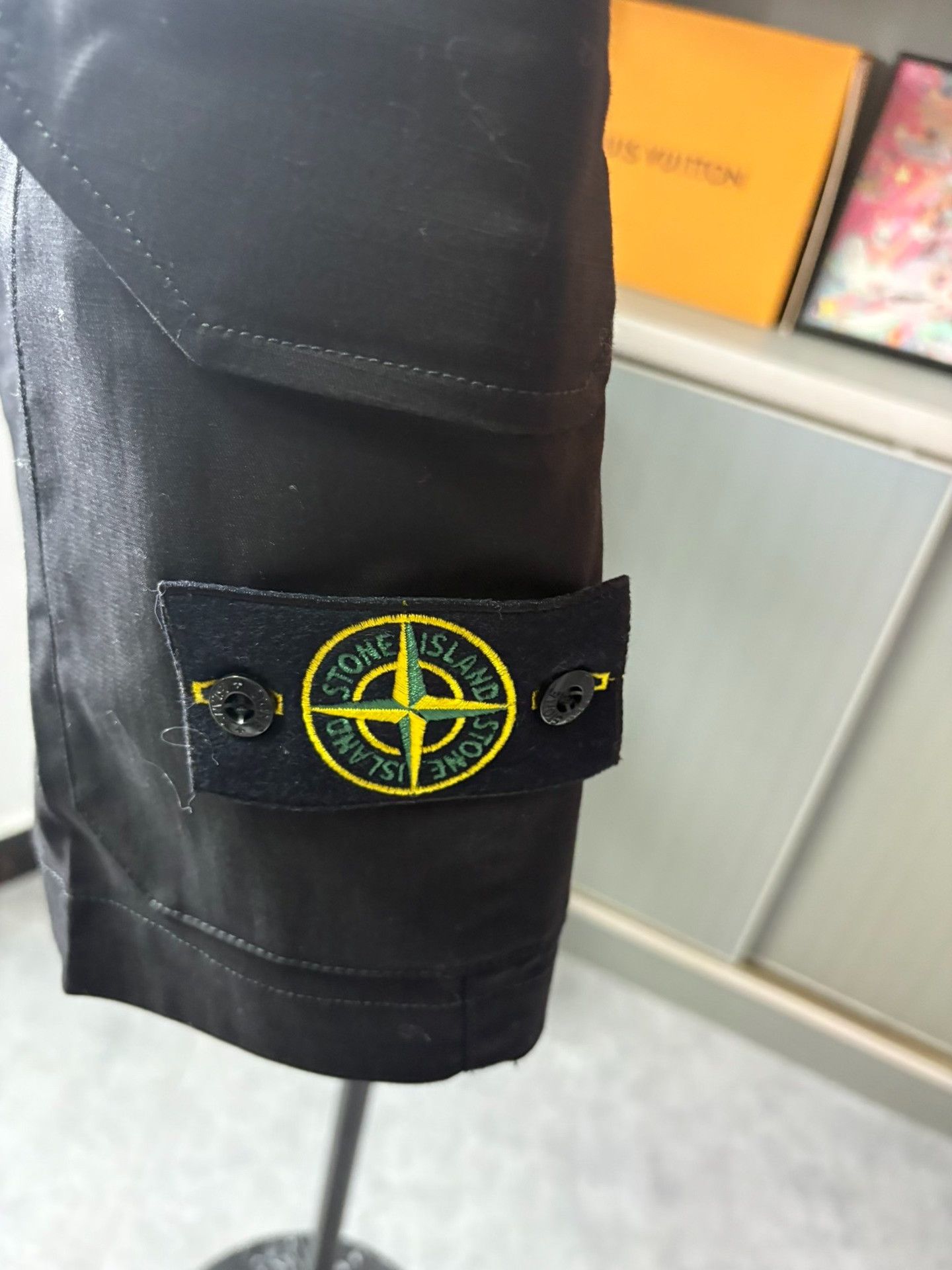 Stone Island Stone Island Patch Logo Cargo Shorts 30 Size US 30 / EU 46 - 3 Thumbnail