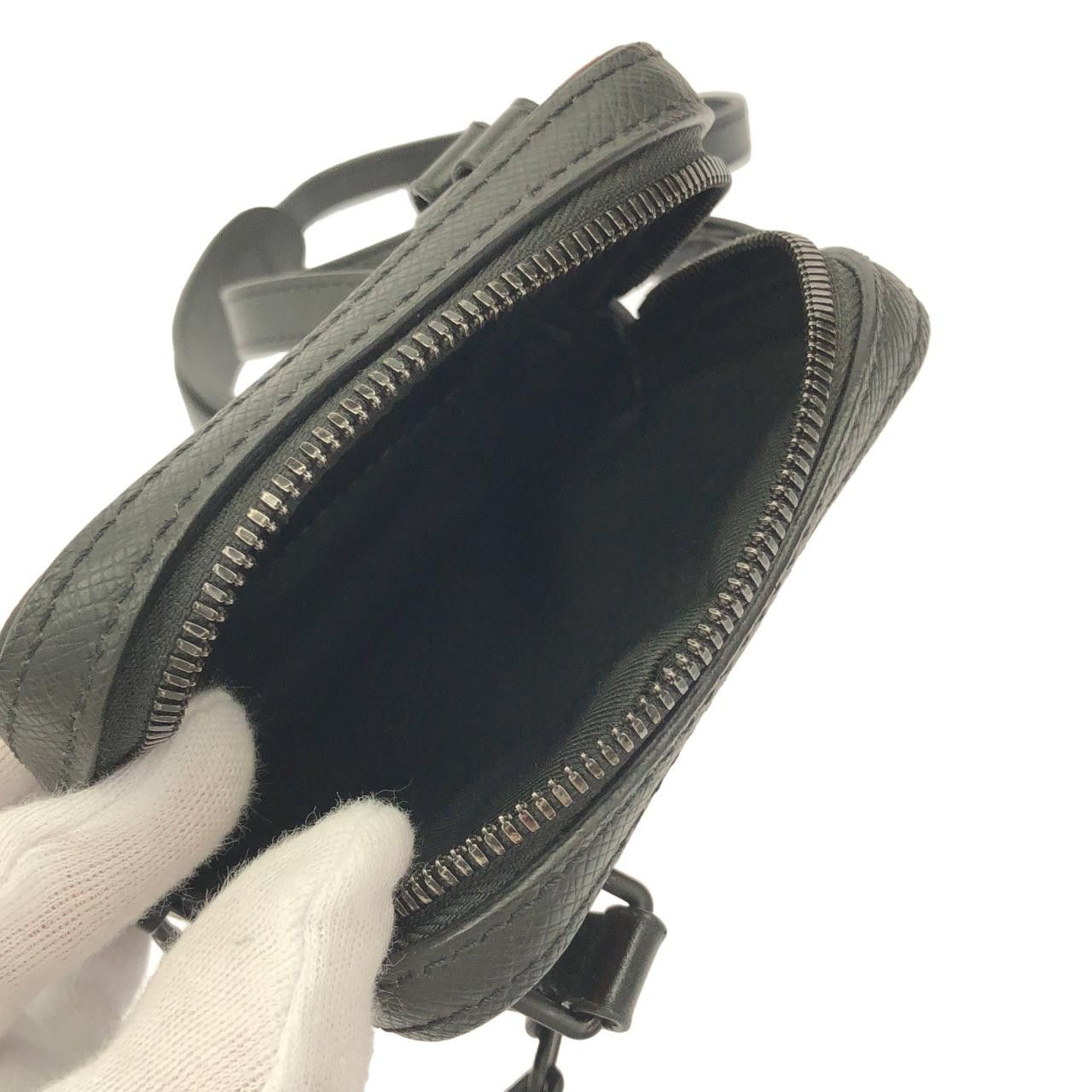 Louis Vuitton Louis Vuitton Louis Vuitton Taiga Danube Messenger Shoulder Bag Leather Crossbody Bag M30332 DUTY FREE for USA Size ONE SIZE - 8 Thumbnail