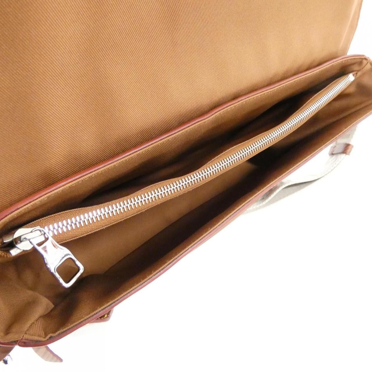 Louis Vuitton Louis Vuitton Louis Vuitton Epi XL Montsouris Messenger Bag Leather Shoulder Bag Leather Shoulder Bag M23097 DUTY FREE for USA Size ONE SIZE - 7 Thumbnail