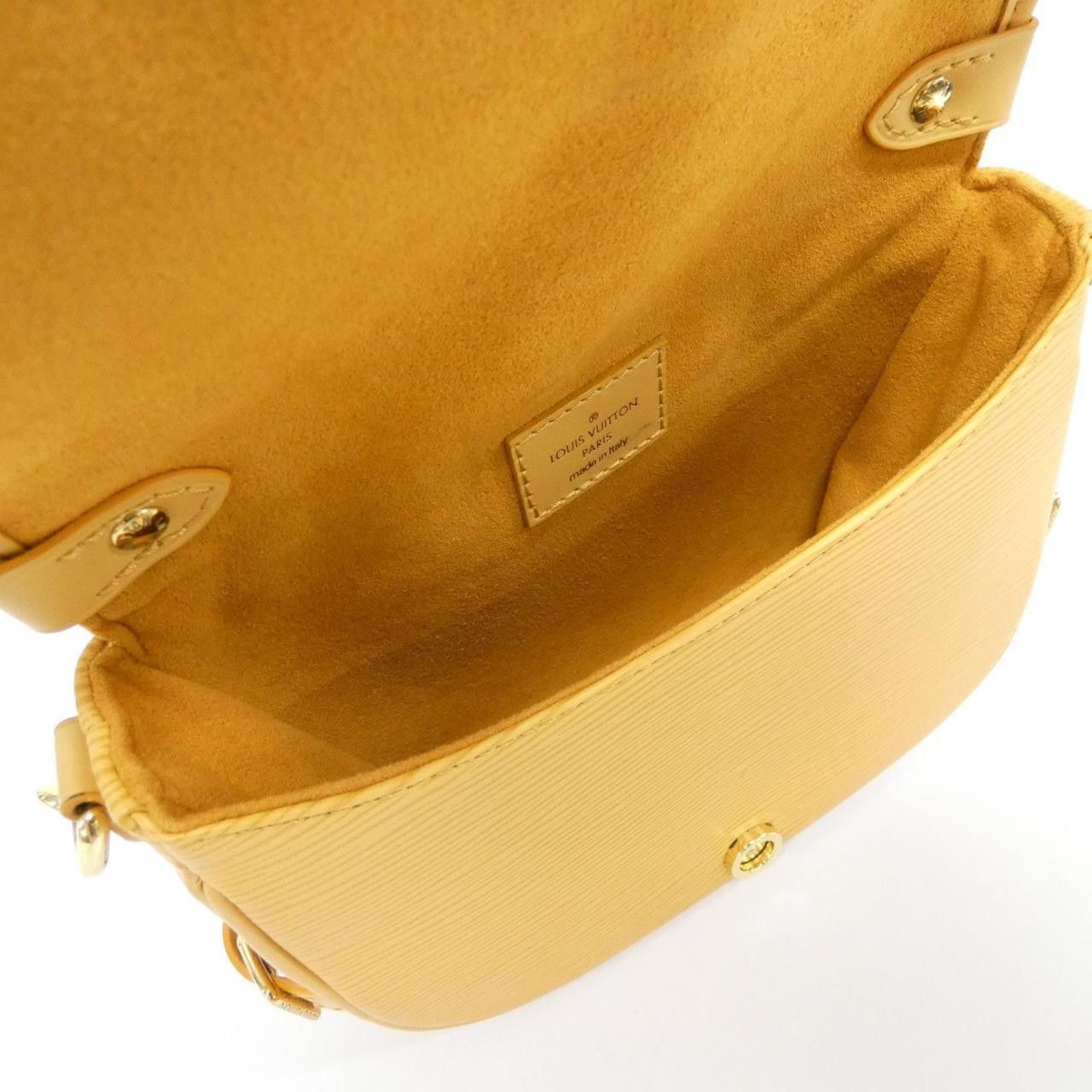Louis Vuitton Louis Vuitton Louis Vuitton Epi Saumur BB Leather Shoulder Bag Leather Shoulder Bag M23471 DUTY FREE for USA Size ONE SIZE - 8 Thumbnail