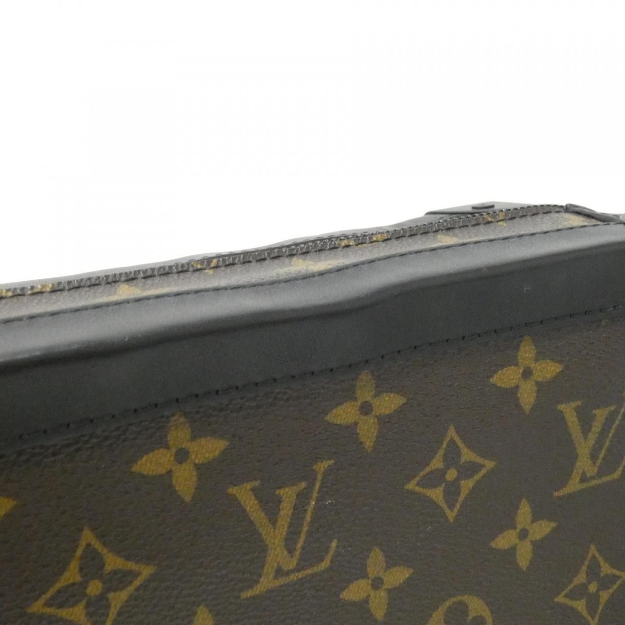 Louis Vuitton Louis Vuitton Louis Vuitton Monogram Solar Powered Ray Soft Trunk Shoulder Bag Textile Shoulder Bag M44478 DUTY FREE for USA Size ONE SIZE - 3 Thumbnail