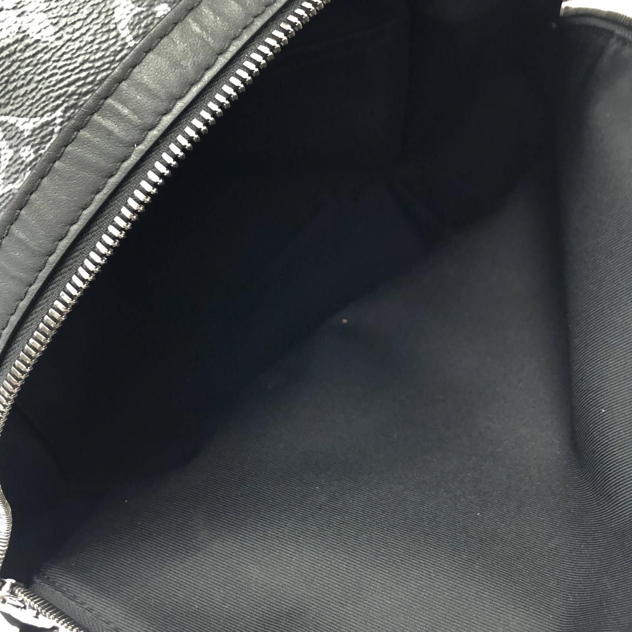 Louis Vuitton Louis Vuitton Louis Vuitton Discovery Monogram Eclipse Backpack Textile Backpack M22558 DUTY FREE for USA Size ONE SIZE - 8 Thumbnail