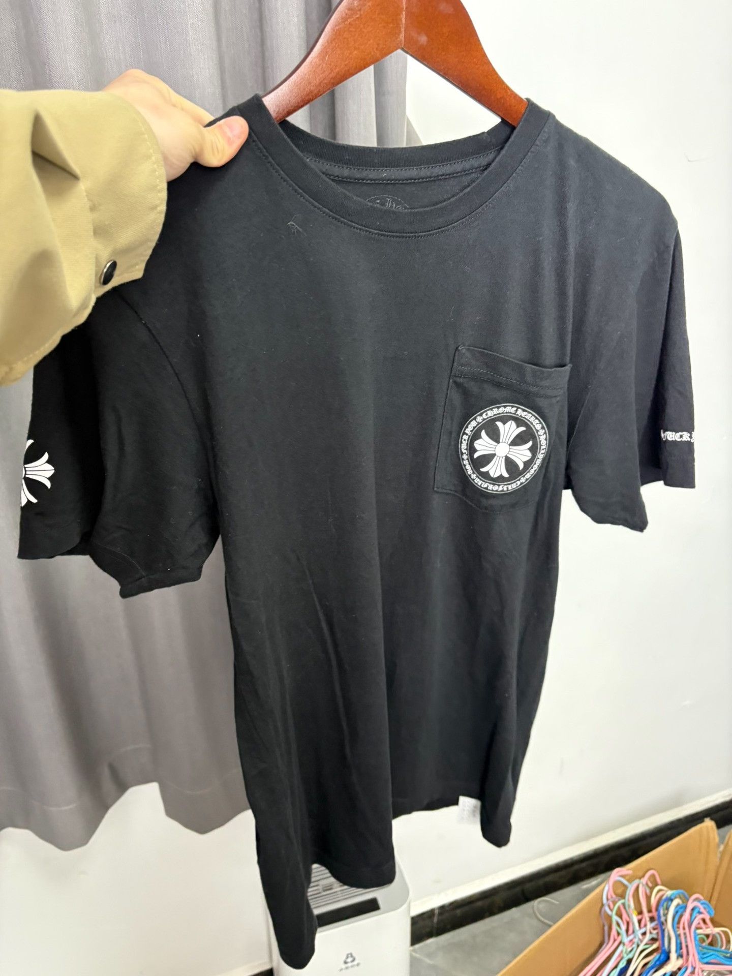 Chrome Hearts Chrome Hearts Script Logo Pocket T-Shirt M Size US M / EU 48-50 / 2 - 9 Thumbnail