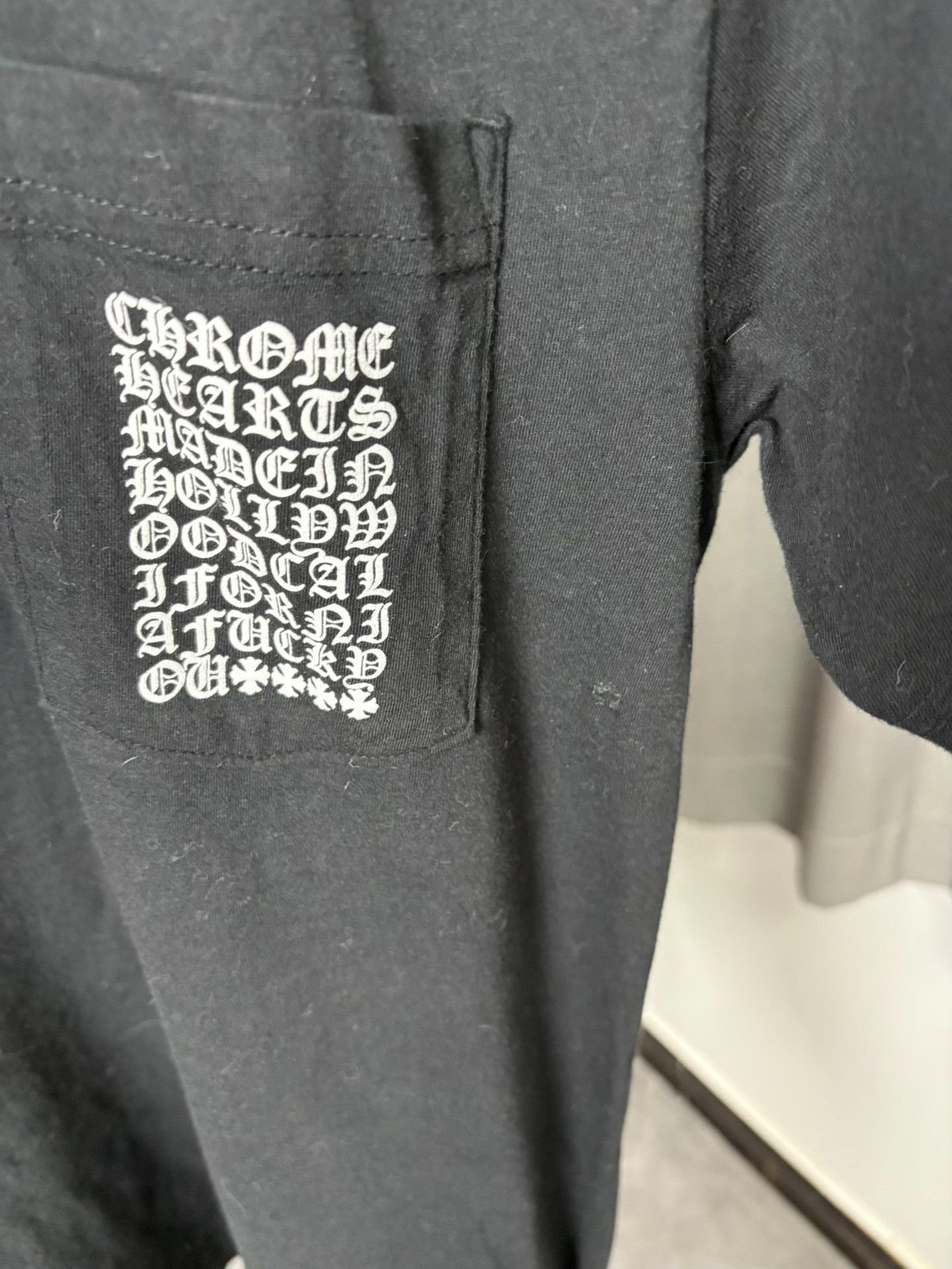Chrome Hearts Chrome Hearts Multi Logo Pocket T-Shirt Size M Size US M / EU 48-50 / 2 - 3 Thumbnail