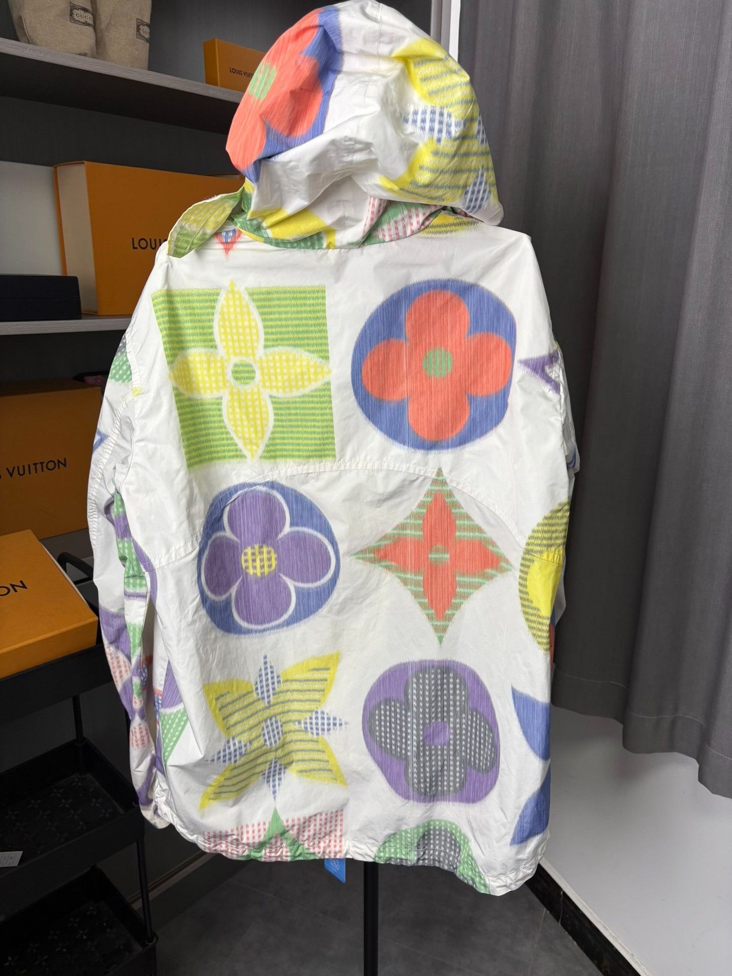 Louis Vuitton Louis Vuitton Multi Color Monogram Hooded Jacket 48 Size US M / EU 48-50 / 2 - 4 Thumbnail