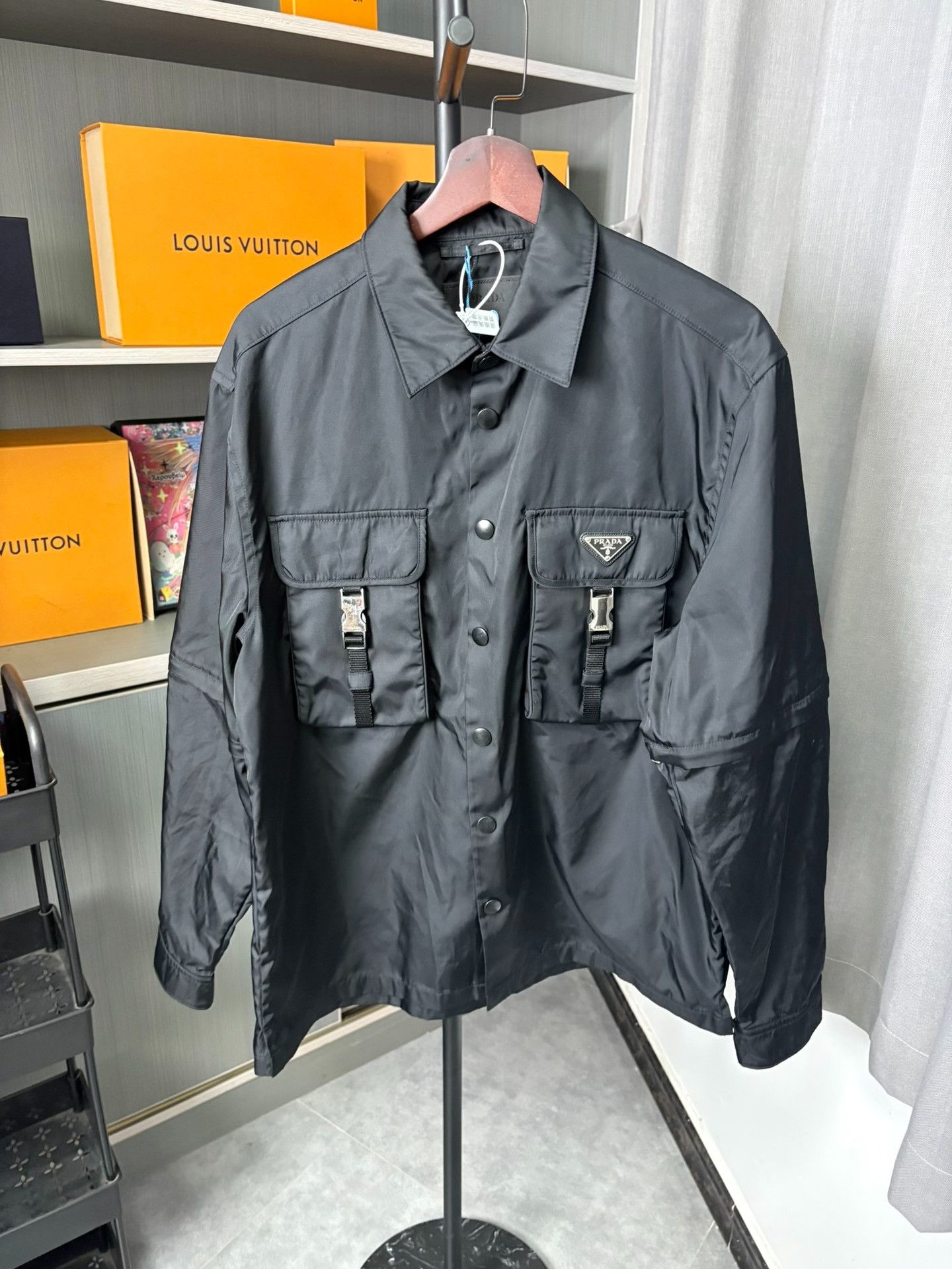 Prada Prada Re-Nylon Triangle Logo Jacket Size M Size US M / EU 48-50 / 2 - 2 Thumbnail
