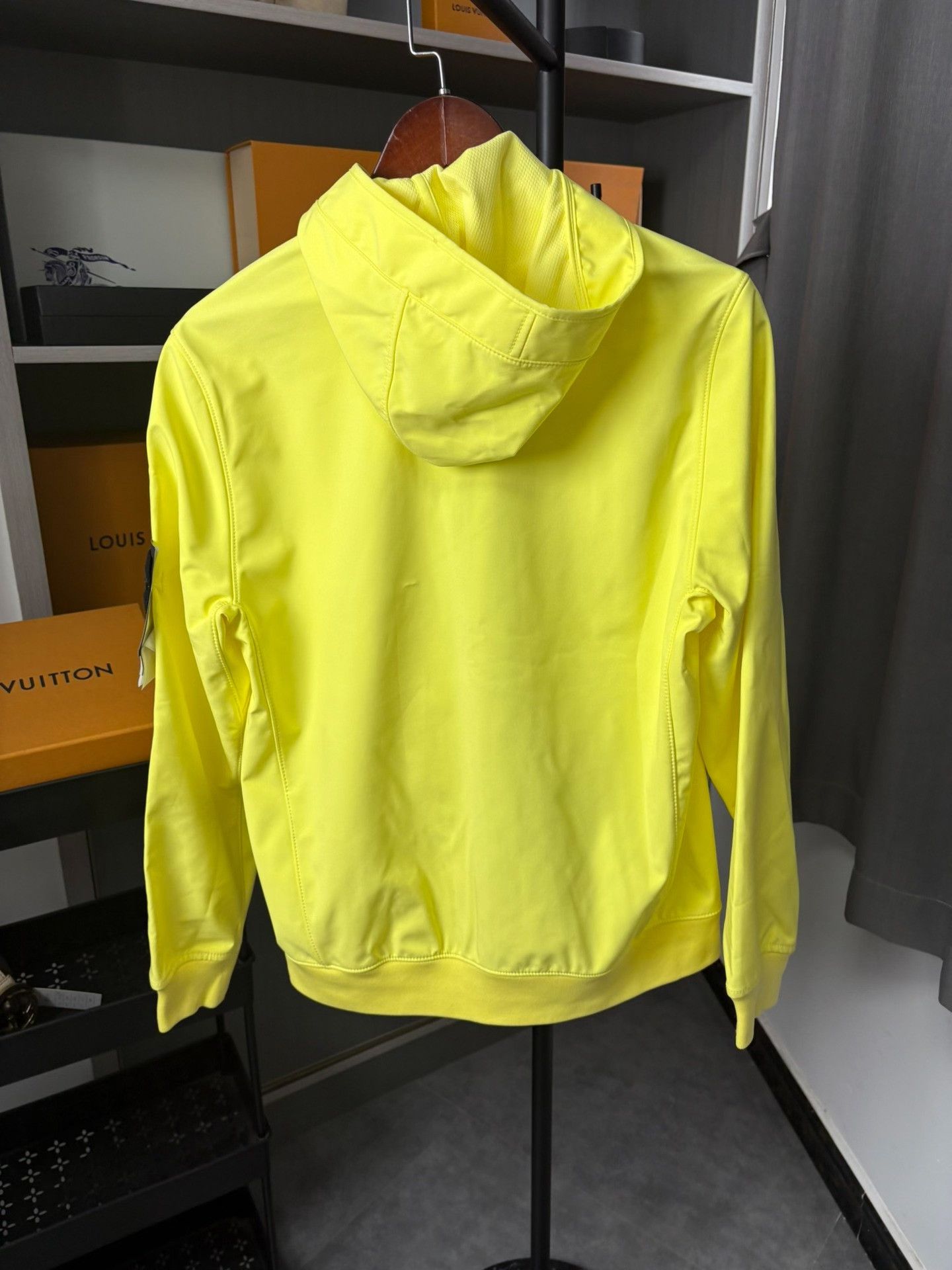 Stone Island Stone Island Neon Soft Shell-R Jacket Size S Size US S / EU 44-46 / 1 - 7 Thumbnail