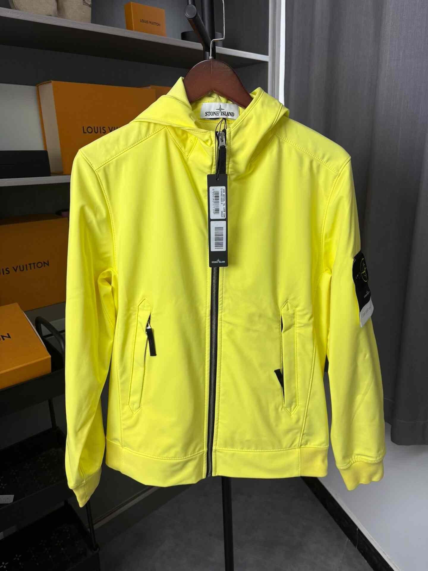 Stone Island Stone Island Neon Soft Shell-R Jacket Size S Size US S / EU 44-46 / 1 - 2 Thumbnail