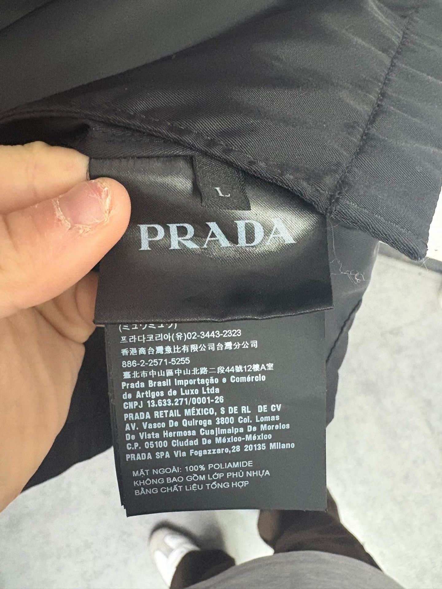 Prada Prada Black Nylon Triangle Logo Shirt Size L Size US L / EU 52-54 / 3 - 7 Thumbnail
