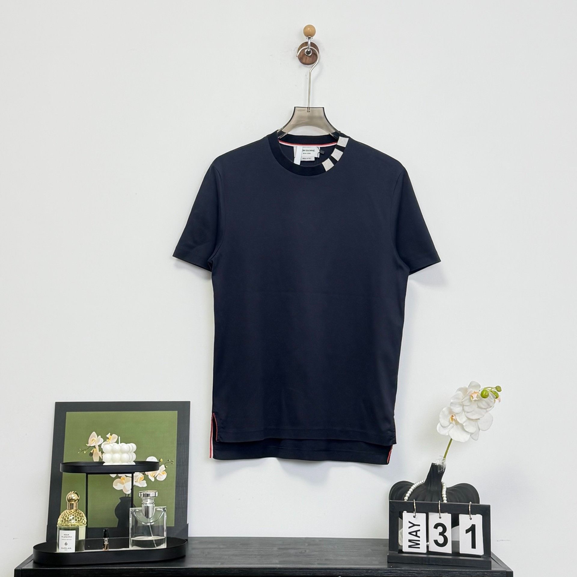 Thom Browne Thom Browne Neck Stripe T-Shirt Size 2 Size US M / EU 48-50 / 2 - 2 Thumbnail
