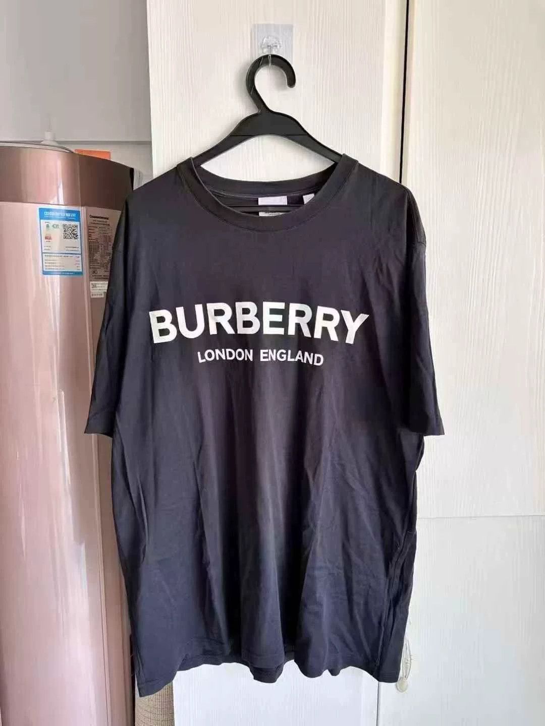 Burberry Burberry Logo Print T-Shirt L Size US L / EU 52-54 / 3 - 2 Thumbnail