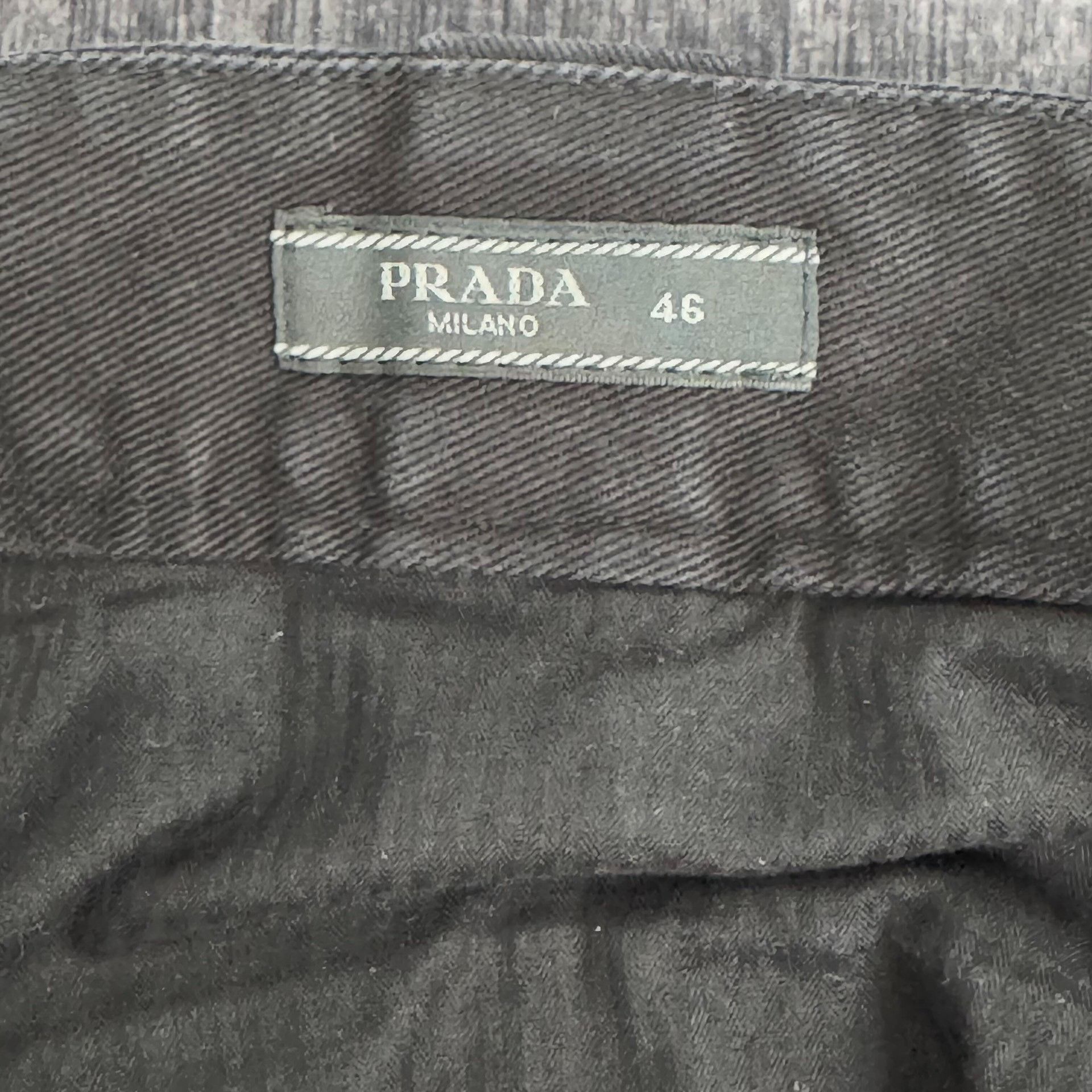 Prada Prada Logo Patch Twill Shorts Size 46 Size US 30 / EU 46 - 3 Thumbnail