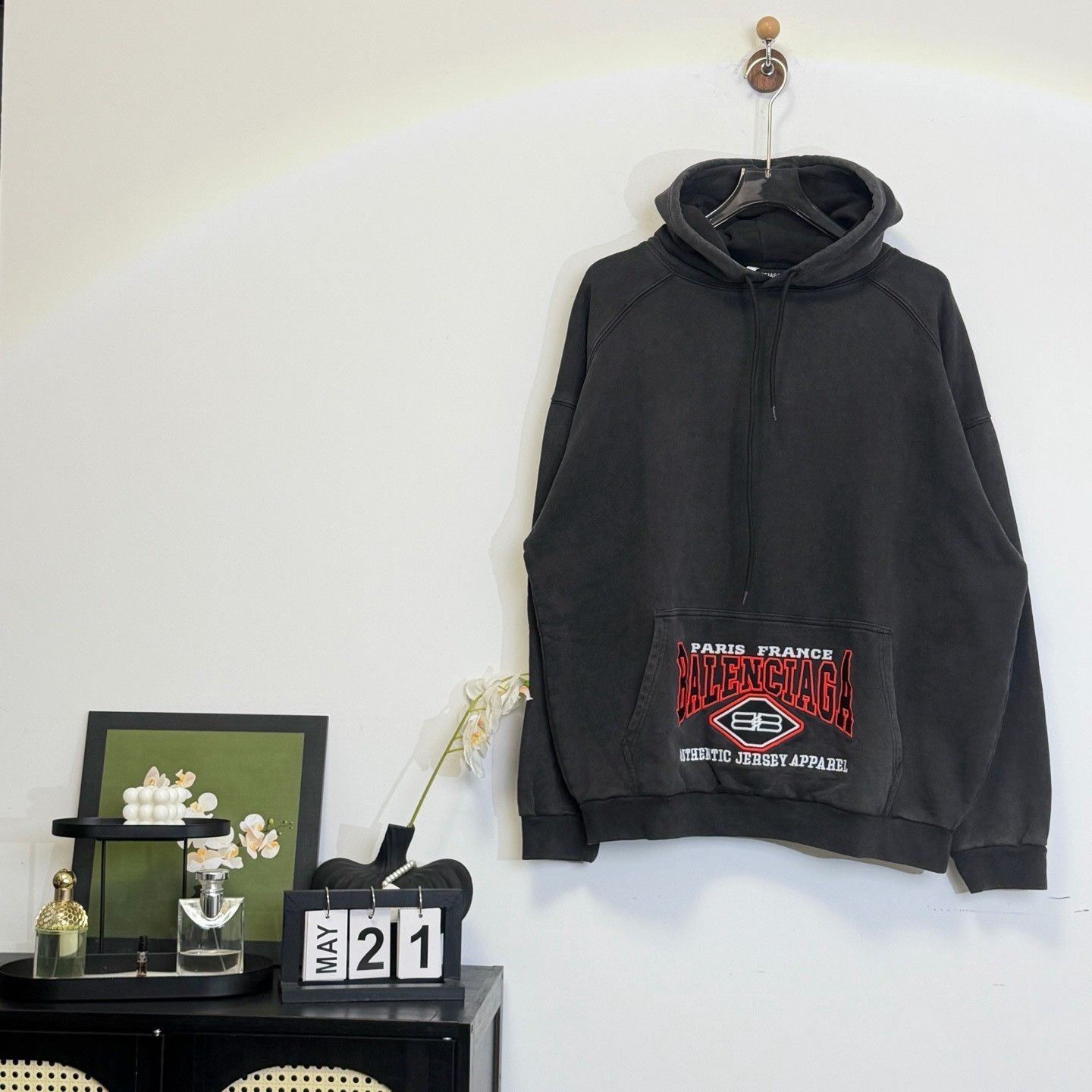 Balenciaga Balenciaga Washed Logo Graphic Hoodie Size 2 Size US M / EU 48-50 / 2 - 2 Thumbnail