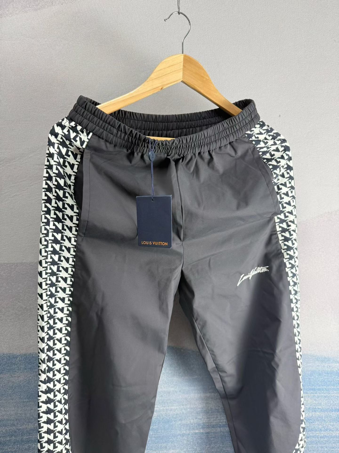 Louis Vuitton Louis Vuitton Houndstooth Spliced Track Pants 27 Size US 27 - 3 Thumbnail