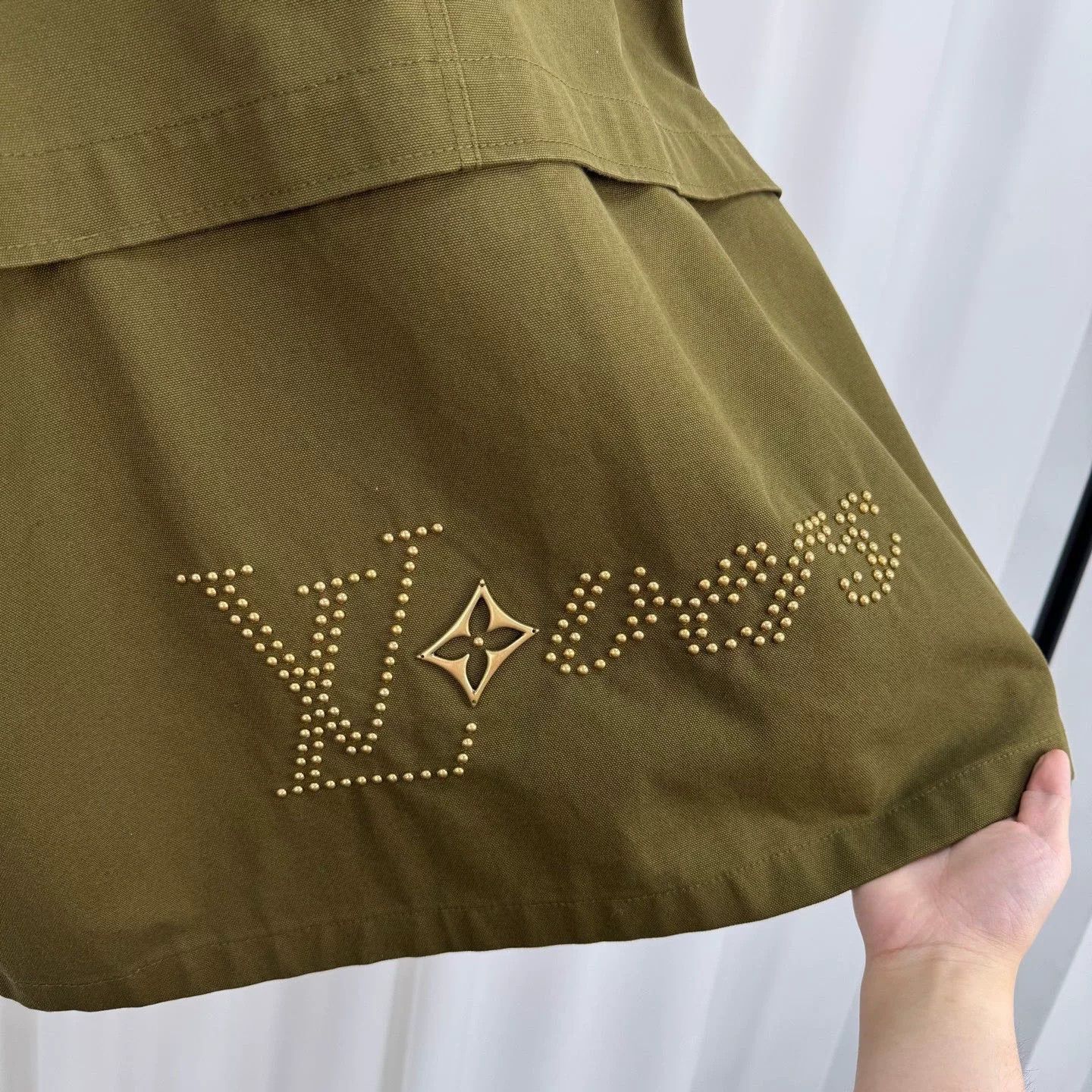 Louis Vuitton Louis Vuitton Studded Logo Canvas Jacket L Size US L / EU 52-54 / 3 - 6 Thumbnail