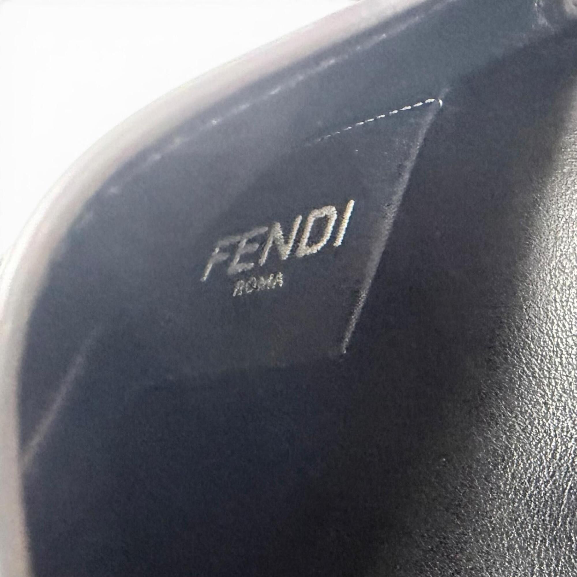 Fendi FENDI Leather Logo Hardware Bi-fold Business Card Holder/Card Case in Black/Gunmetal - Recommended for Men and Women ◎ Size ONE SIZE - 7 Thumbnail