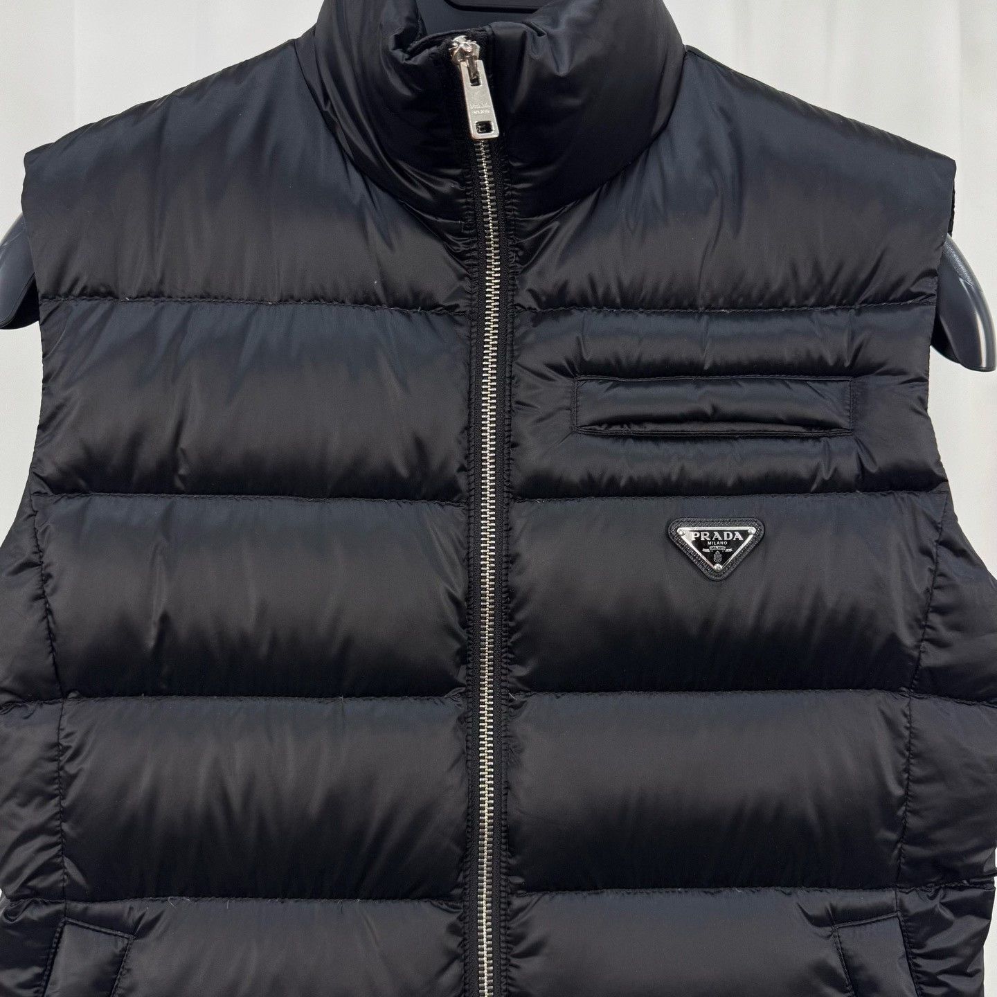 Prada Prada Triangle Logo Padded Down Vest IT 40 Size S / US 4 / IT 40 - 4 Thumbnail