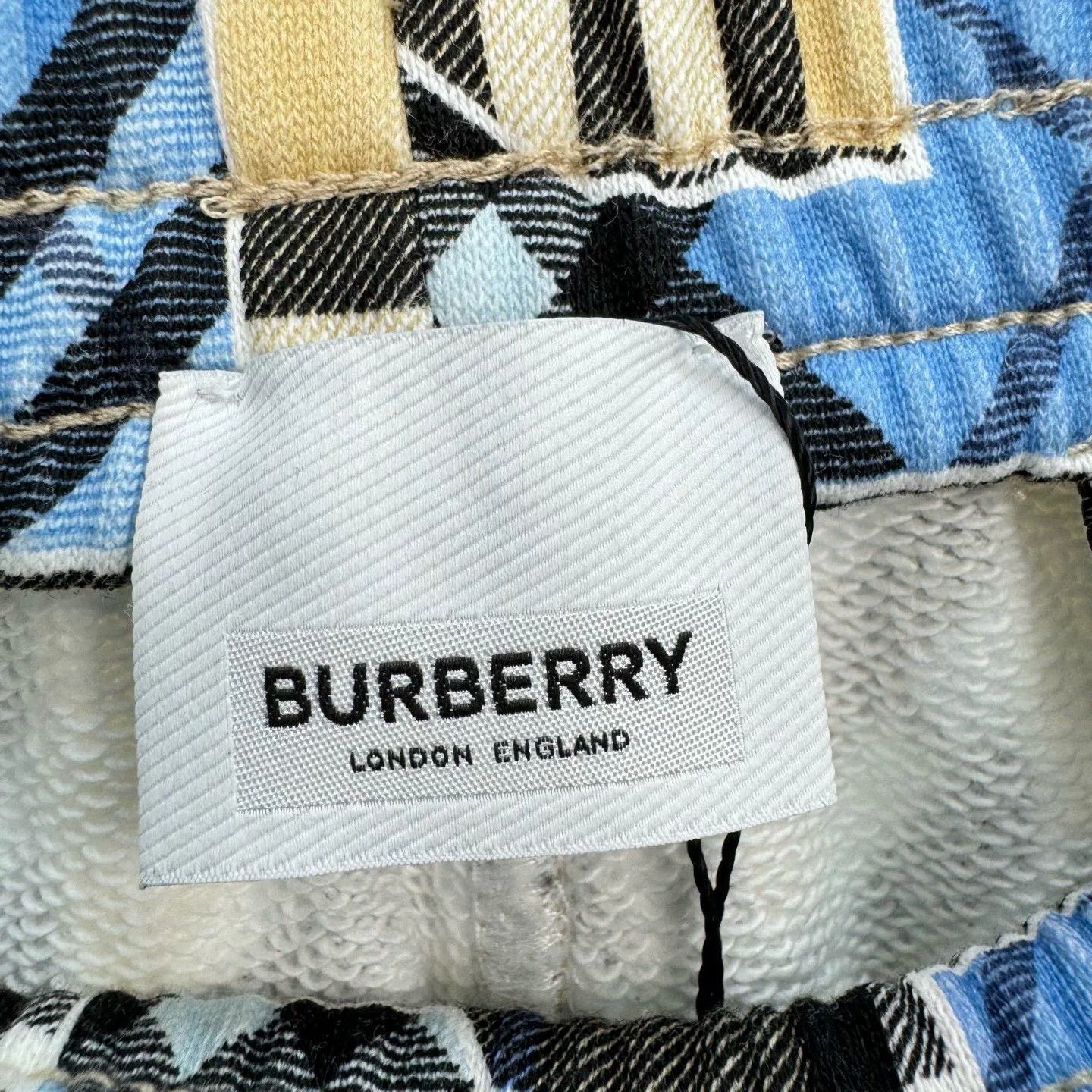 Burberry Burberry Check Letter Print Shorts Size S Size US 30 / EU 46 - 6 Thumbnail