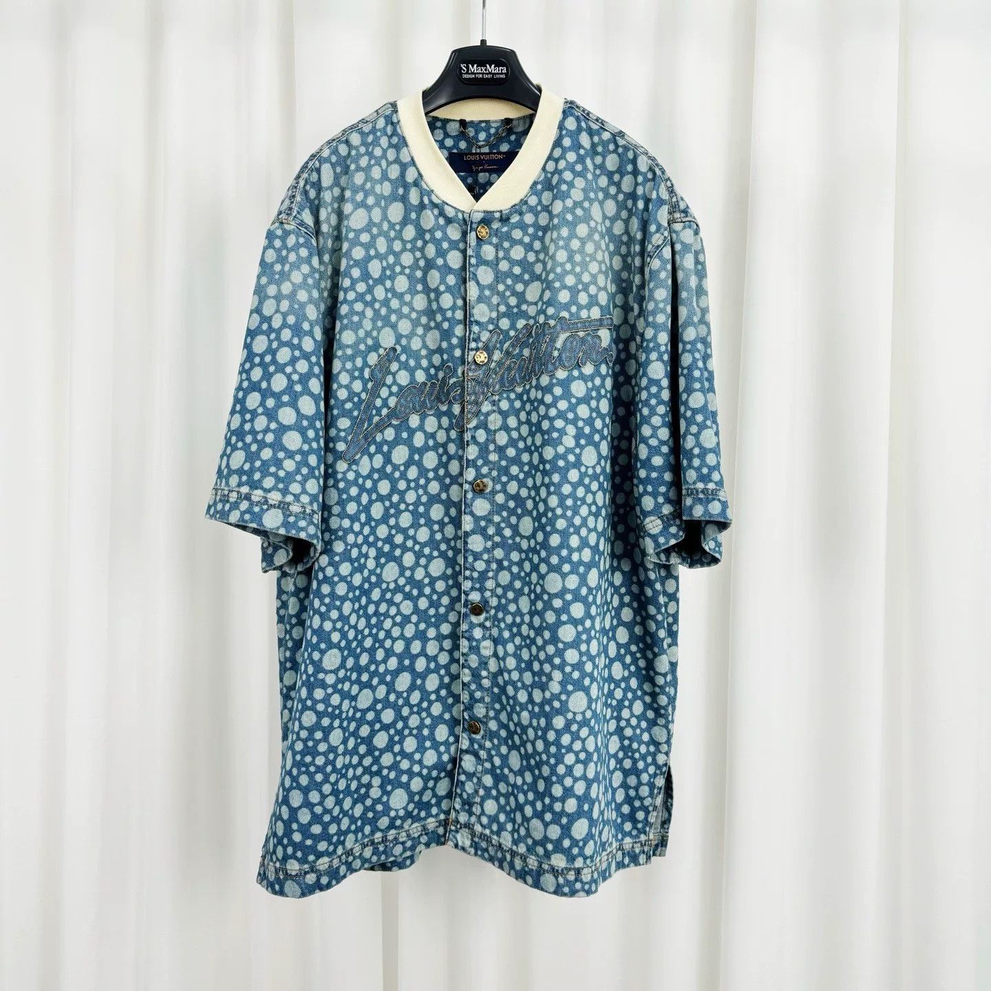 Louis Vuitton Louis Vuitton x Yayoi Kusama Polka Dot Denim Baseball Shirt Size US XXL / EU 58 / 5 - 2 Thumbnail