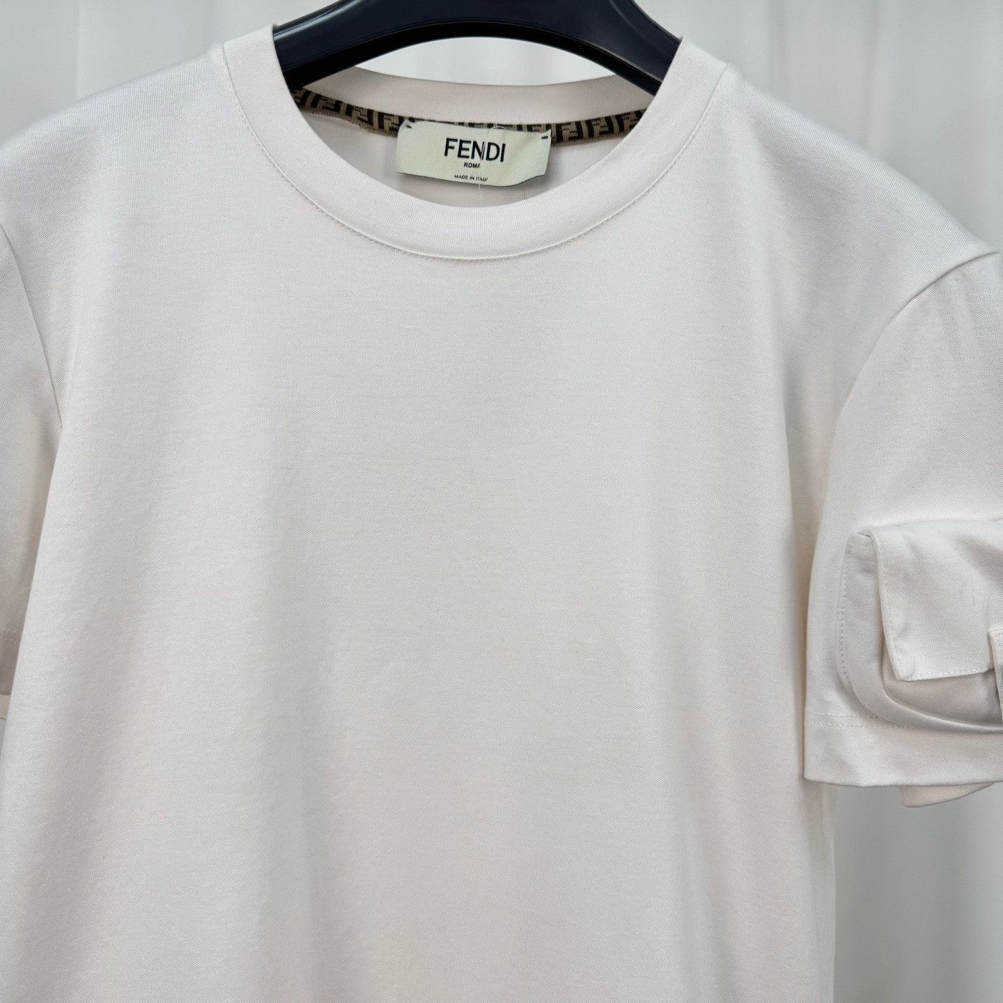 Fendi Fendi Sleeve Pocket FF Logo T-Shirt XS Size US XS / EU 42 / 0 - 4 Thumbnail