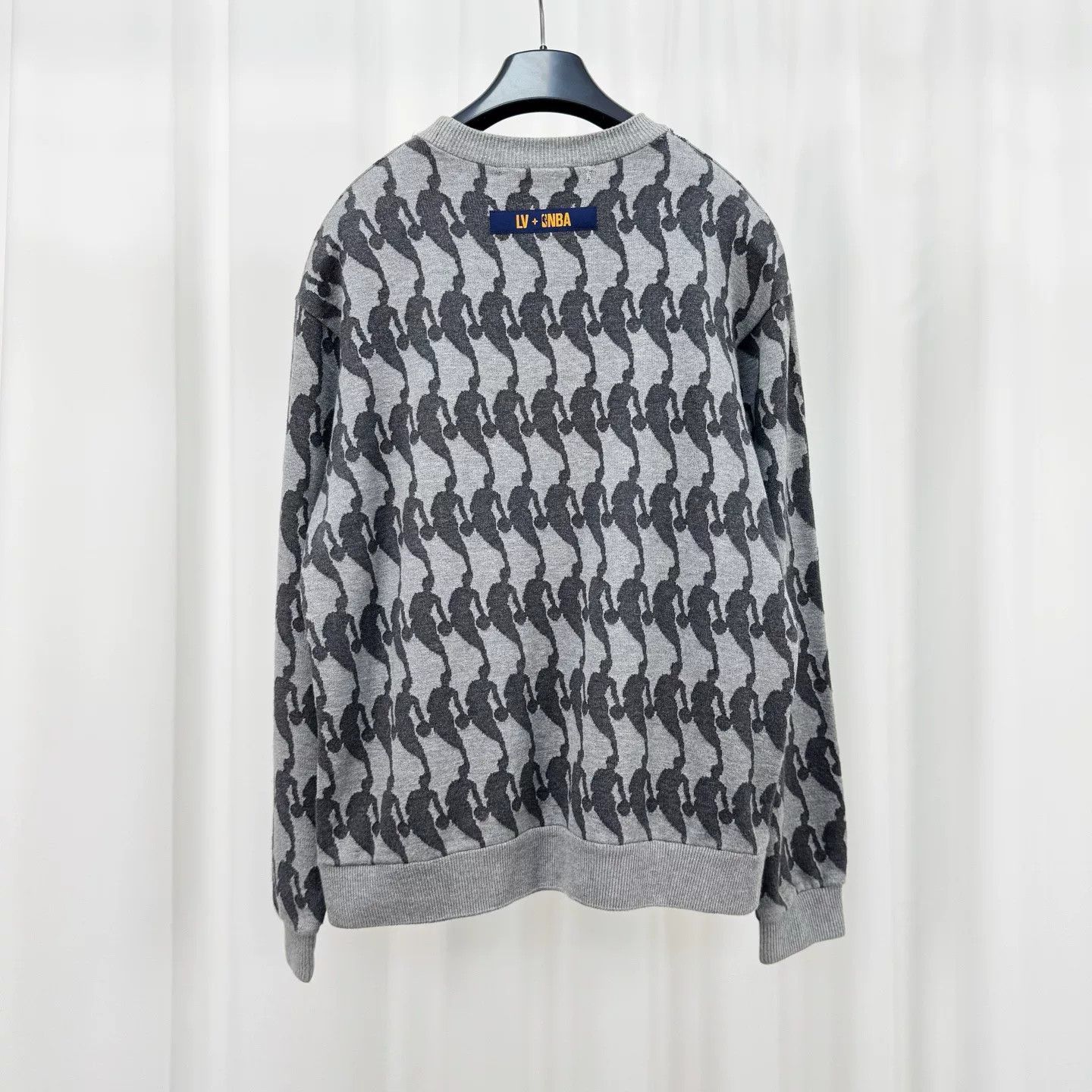 Louis Vuitton Louis Vuitton x NBA Logo Knit Sweatshirt XS Size US XS / EU 42 / 0 - 3 Thumbnail