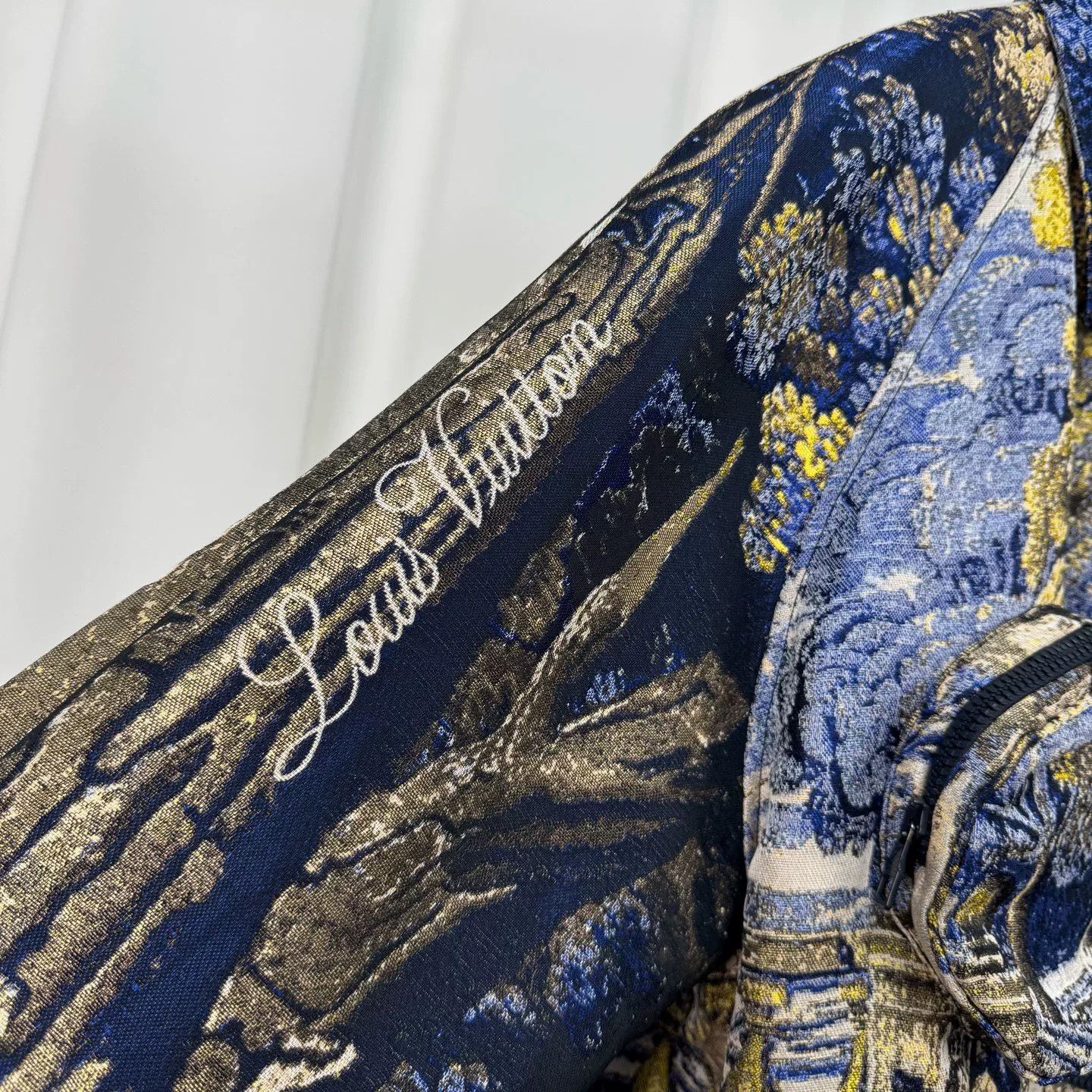 Louis Vuitton Louis Vuitton Tapestry Multi-Pocket Bomber Size 46 Size US S / EU 44-46 / 1 - 6 Thumbnail