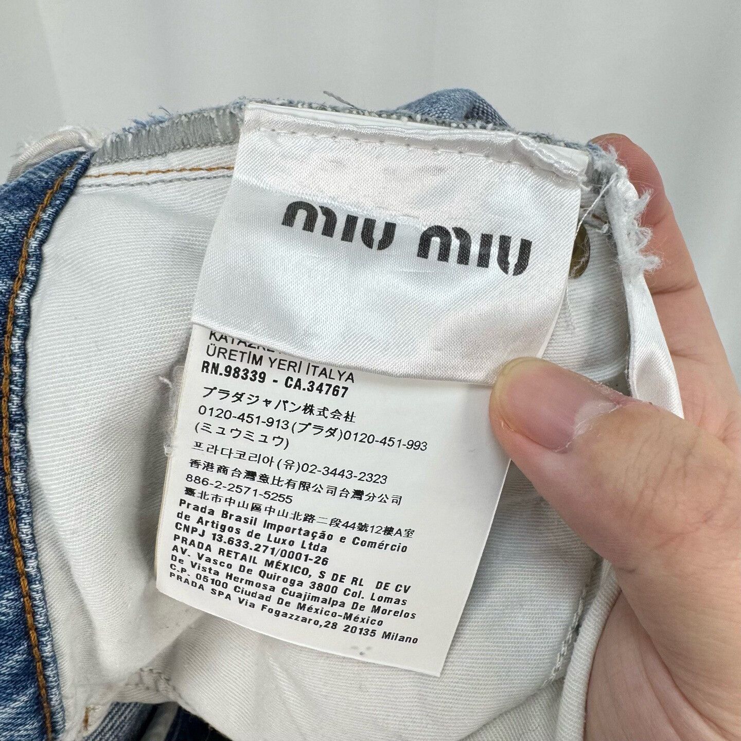 Miu Miu Miu Miu Daisy Print Denim Jeans Size 25 Size 25" / US 0 / IT 36 - 8 Thumbnail