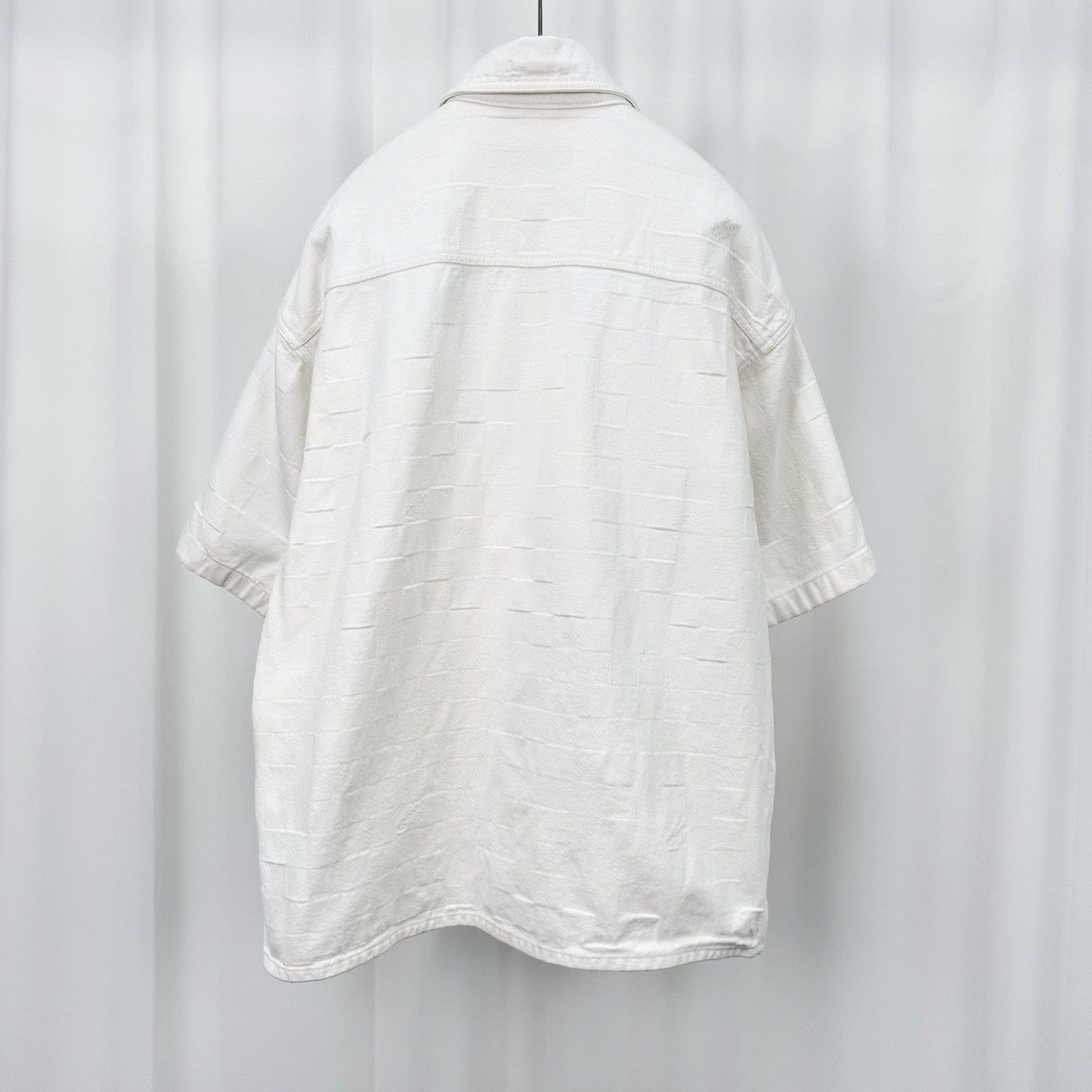 Louis Vuitton Louis Vuitton Textured Denim Shirt XL Size US XL / EU 56 / 4 - 3 Thumbnail