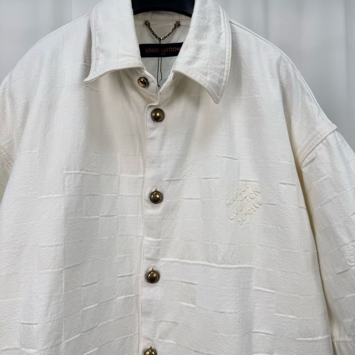 Louis Vuitton Louis Vuitton Textured Denim Shirt XL Size US XL / EU 56 / 4 - 4 Thumbnail