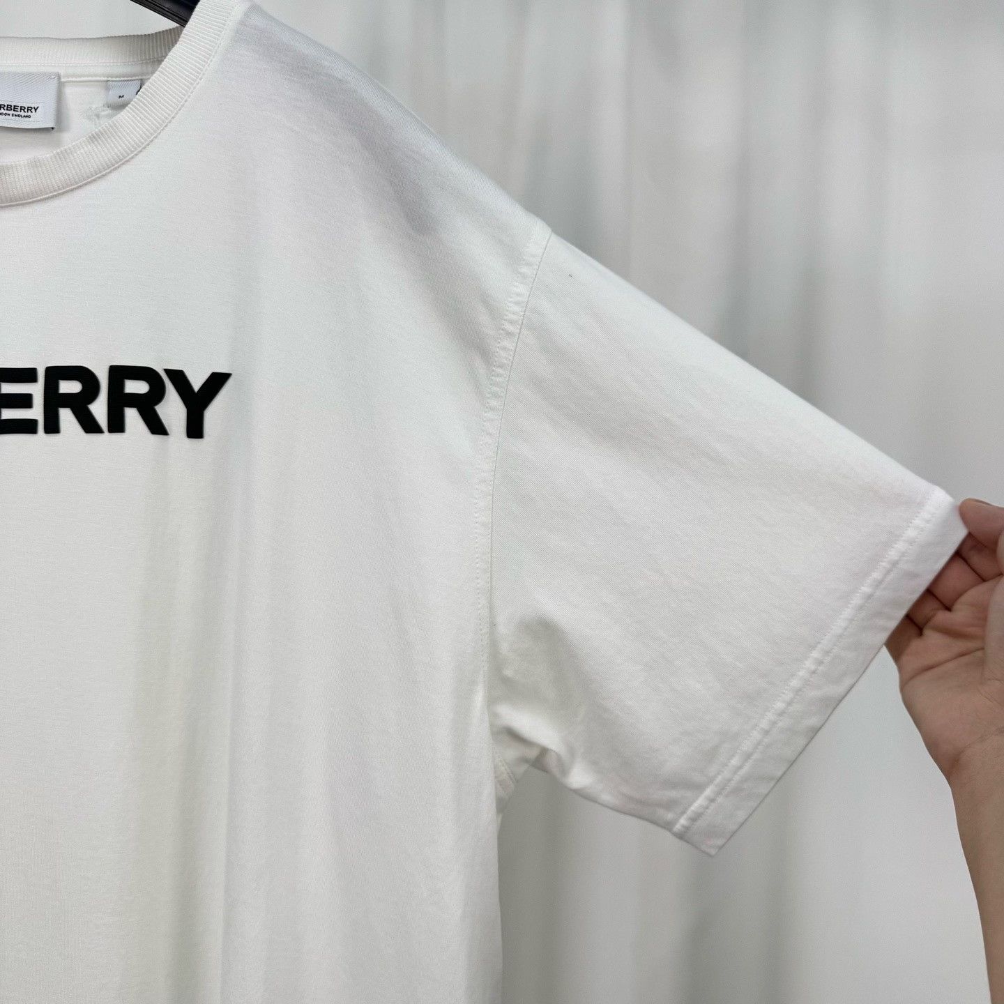 Burberry Burberry Raised Logo Print T-Shirt Size M Size US M / EU 48-50 / 2 - 5 Thumbnail