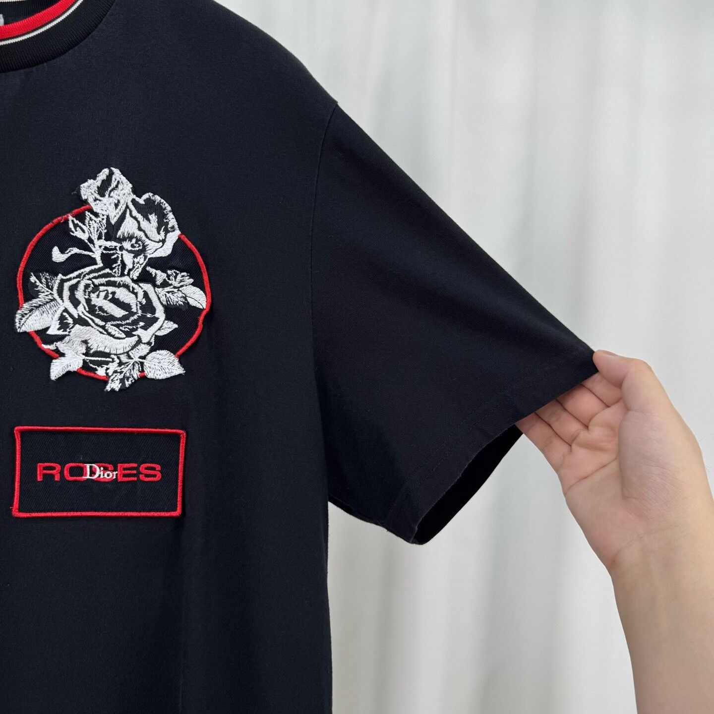 Dior Dior Floral Embroidery Patch T-Shirt L Size US L / EU 52-54 / 3 - 5 Thumbnail