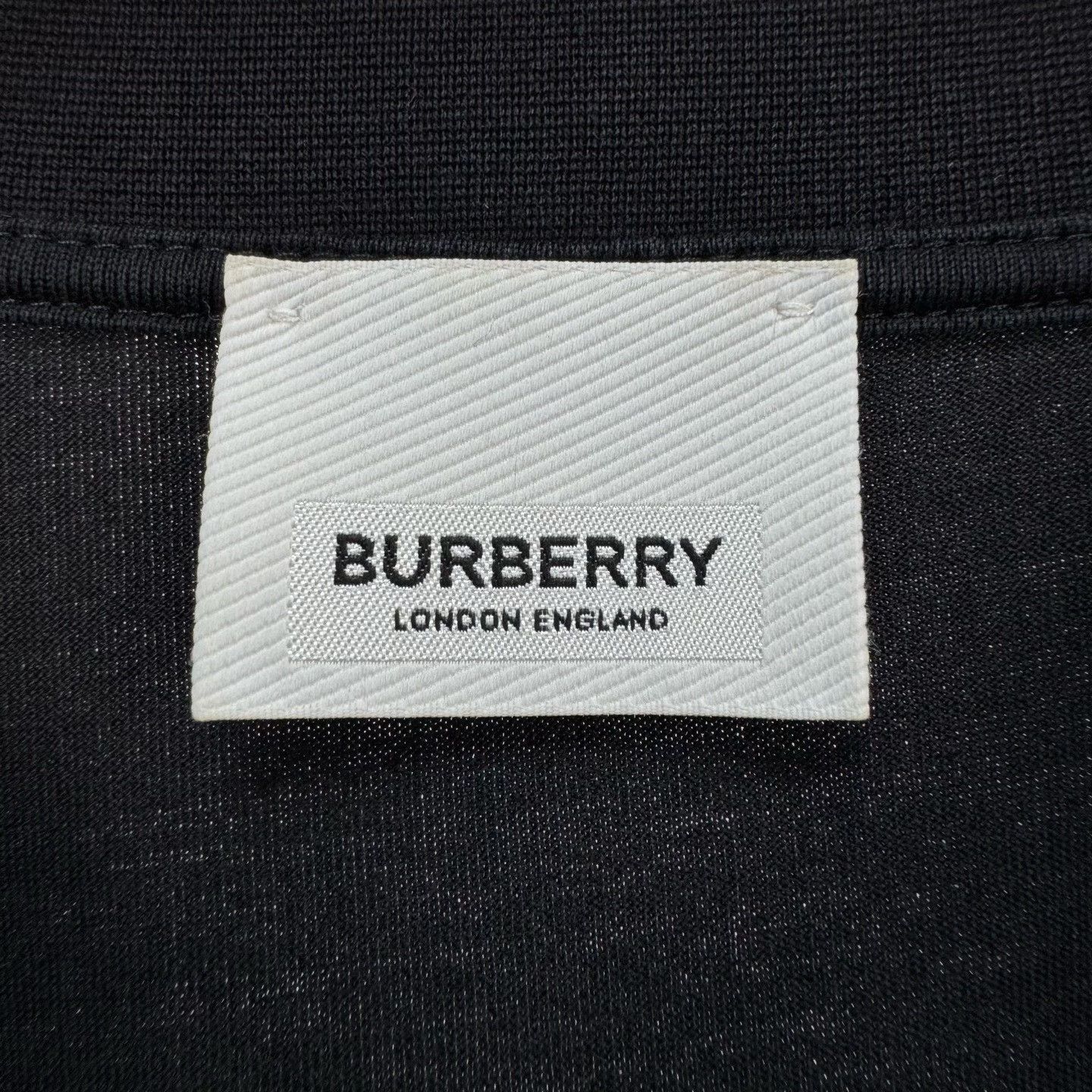 Burberry Burberry Horseferry Print T-Shirt Size L Size US L / EU 52-54 / 3 - 6 Thumbnail