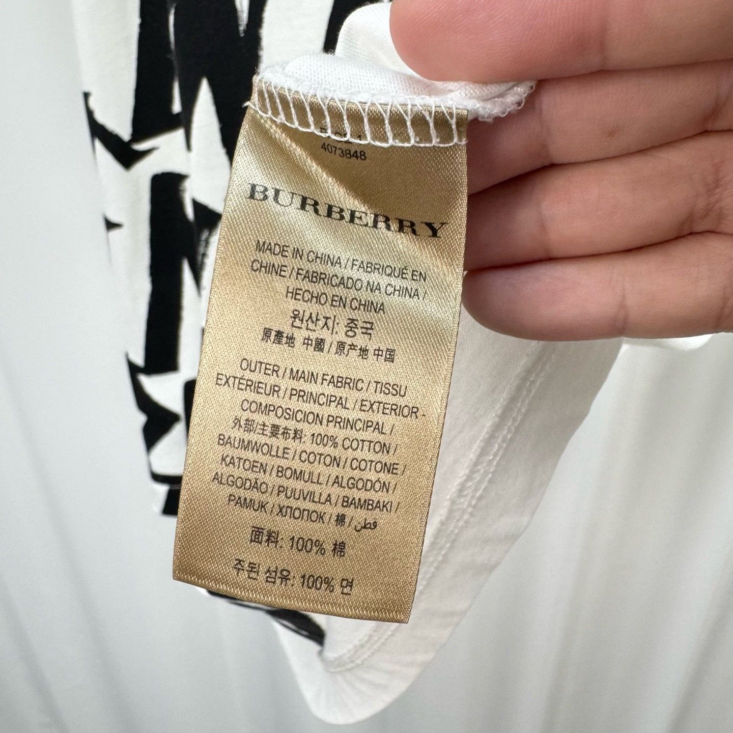 Burberry Burberry Graffiti Print T-Shirt Size M Size US M / EU 48-50 / 2 - 7 Thumbnail
