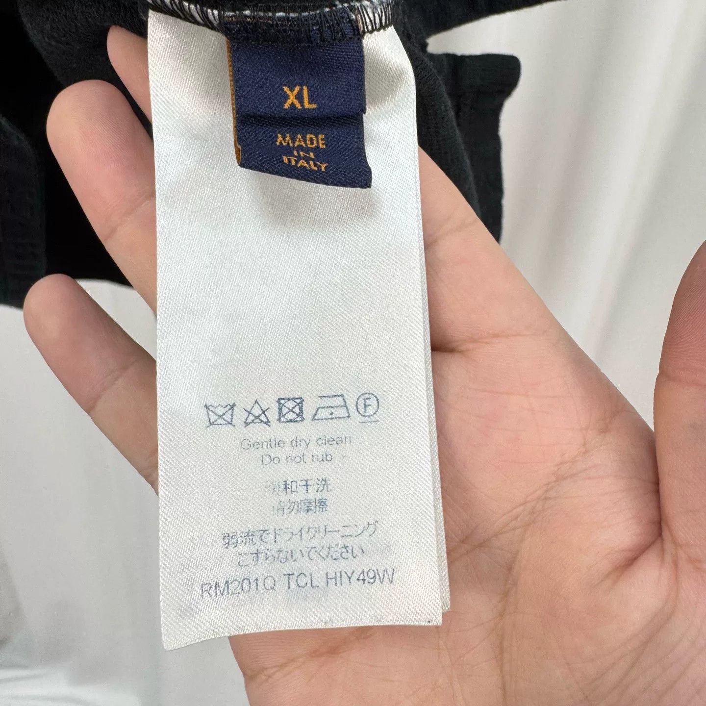 Louis Vuitton Louis Vuitton Monogram 3D Pocket T-Shirt XL Size US XL / EU 56 / 4 - 8 Thumbnail