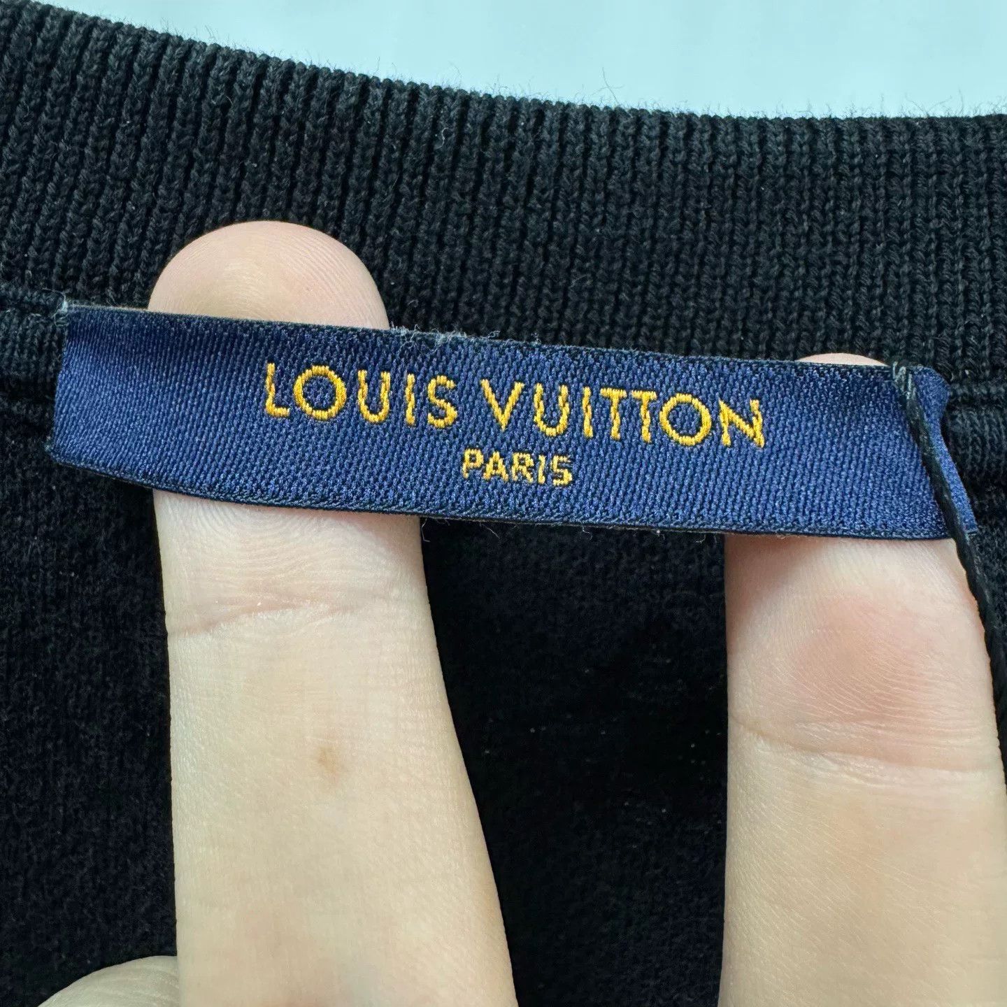 Louis Vuitton Louis Vuitton Monogram 3D Pocket T-Shirt XL Size US XL / EU 56 / 4 - 7 Thumbnail