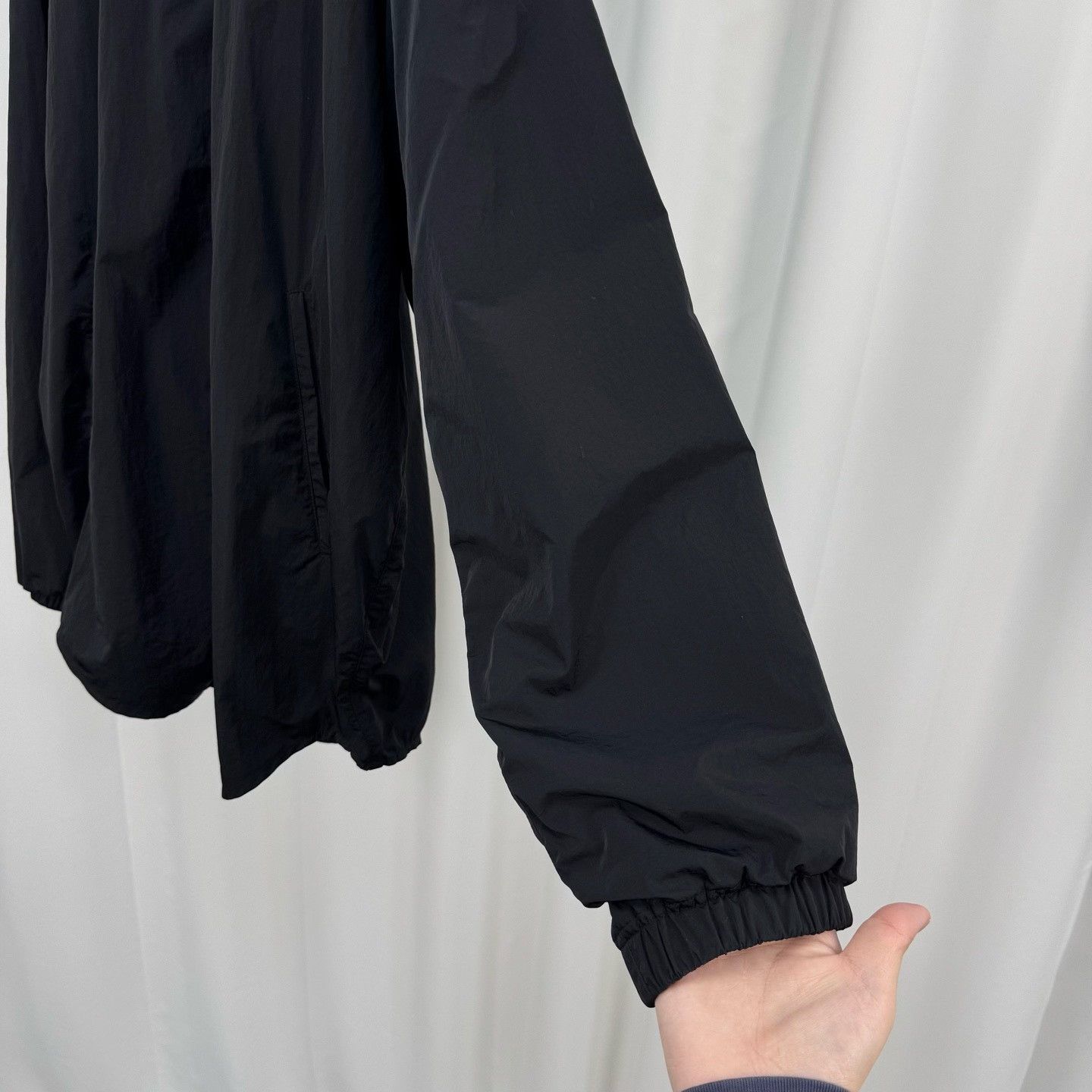 Balenciaga Balenciaga Embroidered Logo Windbreaker Size 44 Size US S / EU 44-46 / 1 - 5 Thumbnail